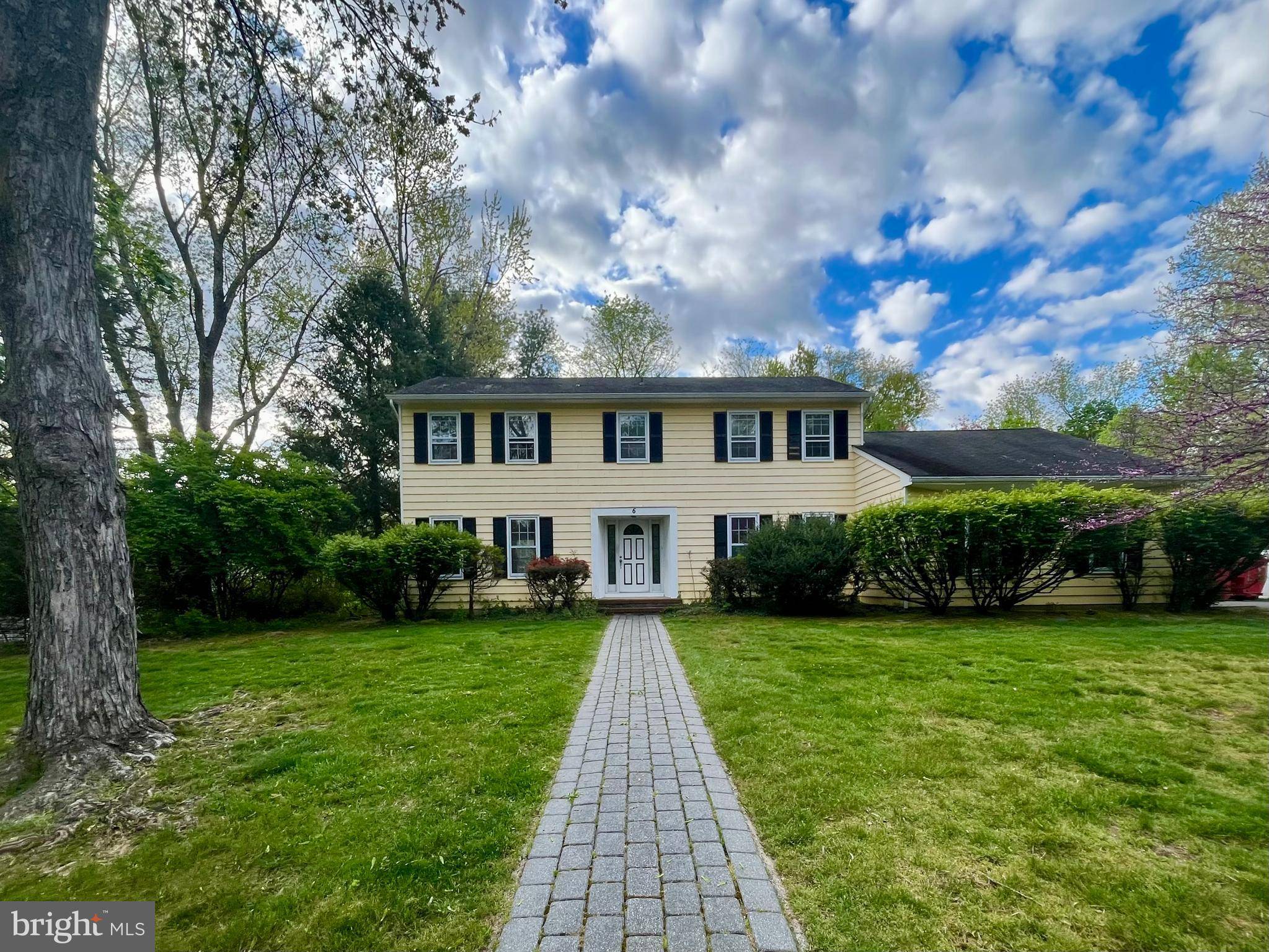 Princeton Junction, NJ 08550,6 SUTTON LA