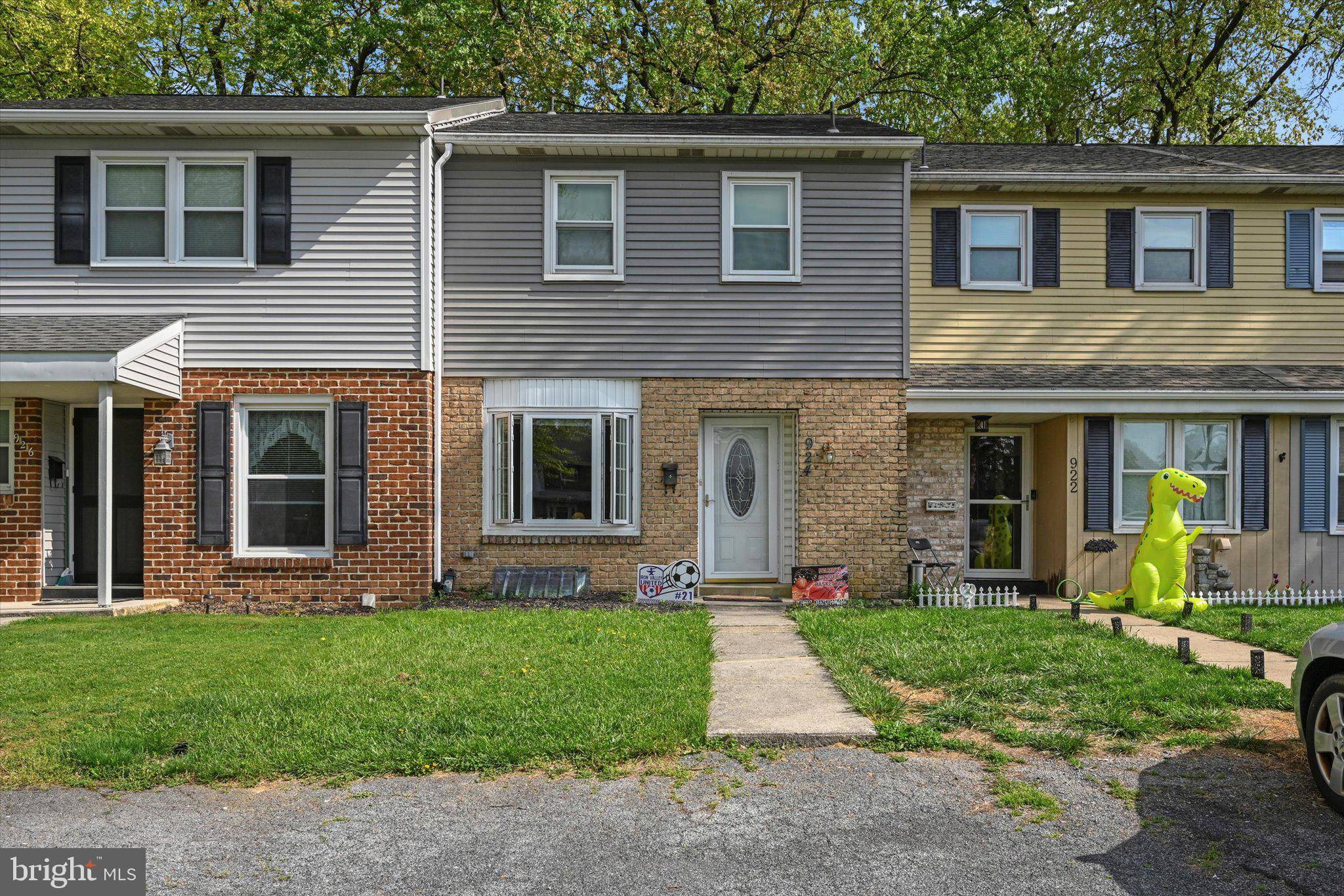 Palmyra, PA 17078,924 E OAK ST