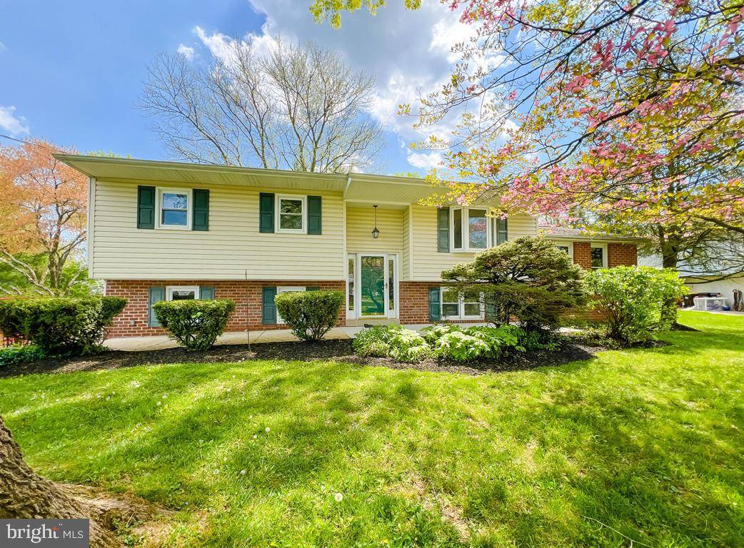 Phoenixville, PA 19460,1319 W EVERGREEN DR