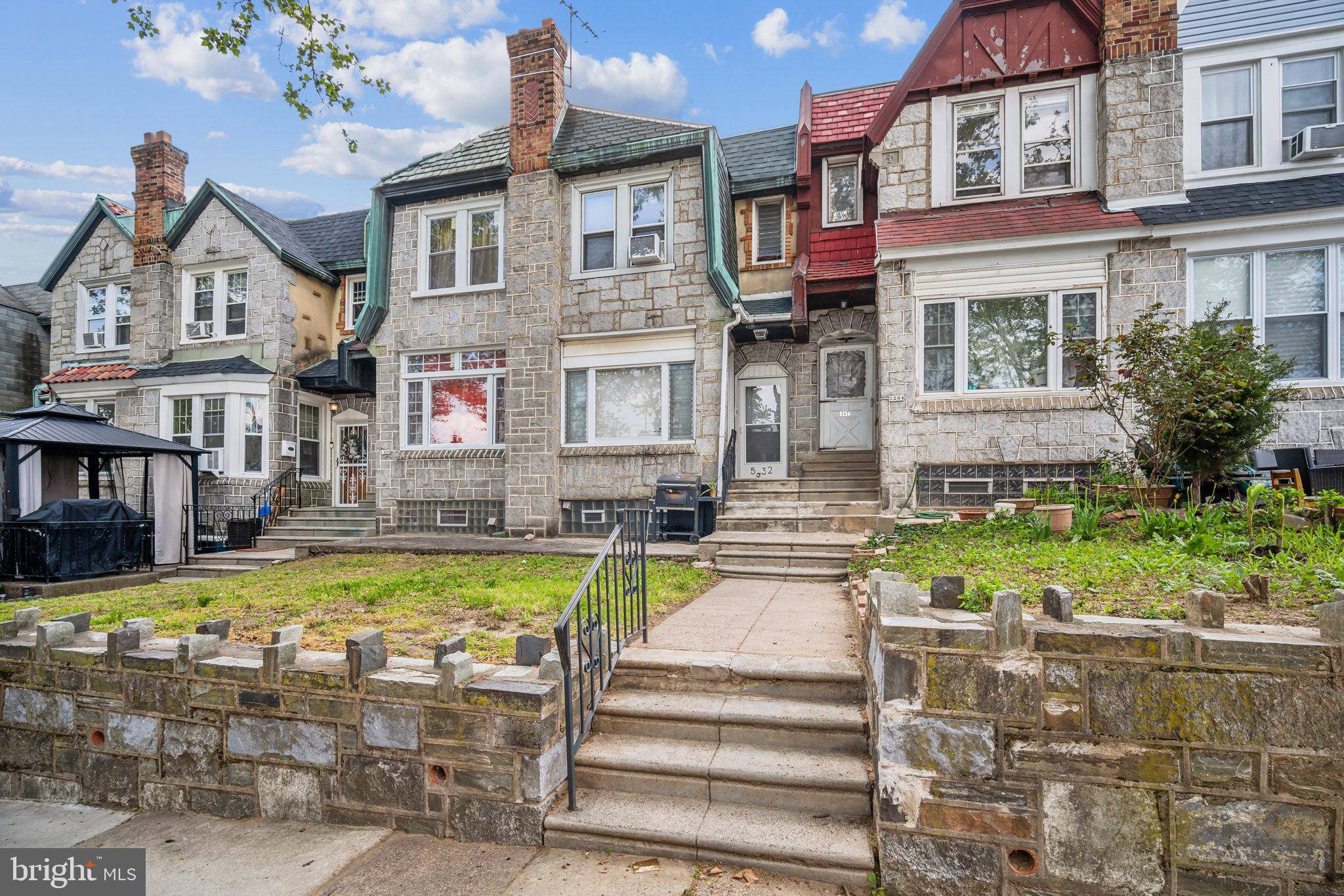 Philadelphia, PA 19120,5232 C ST