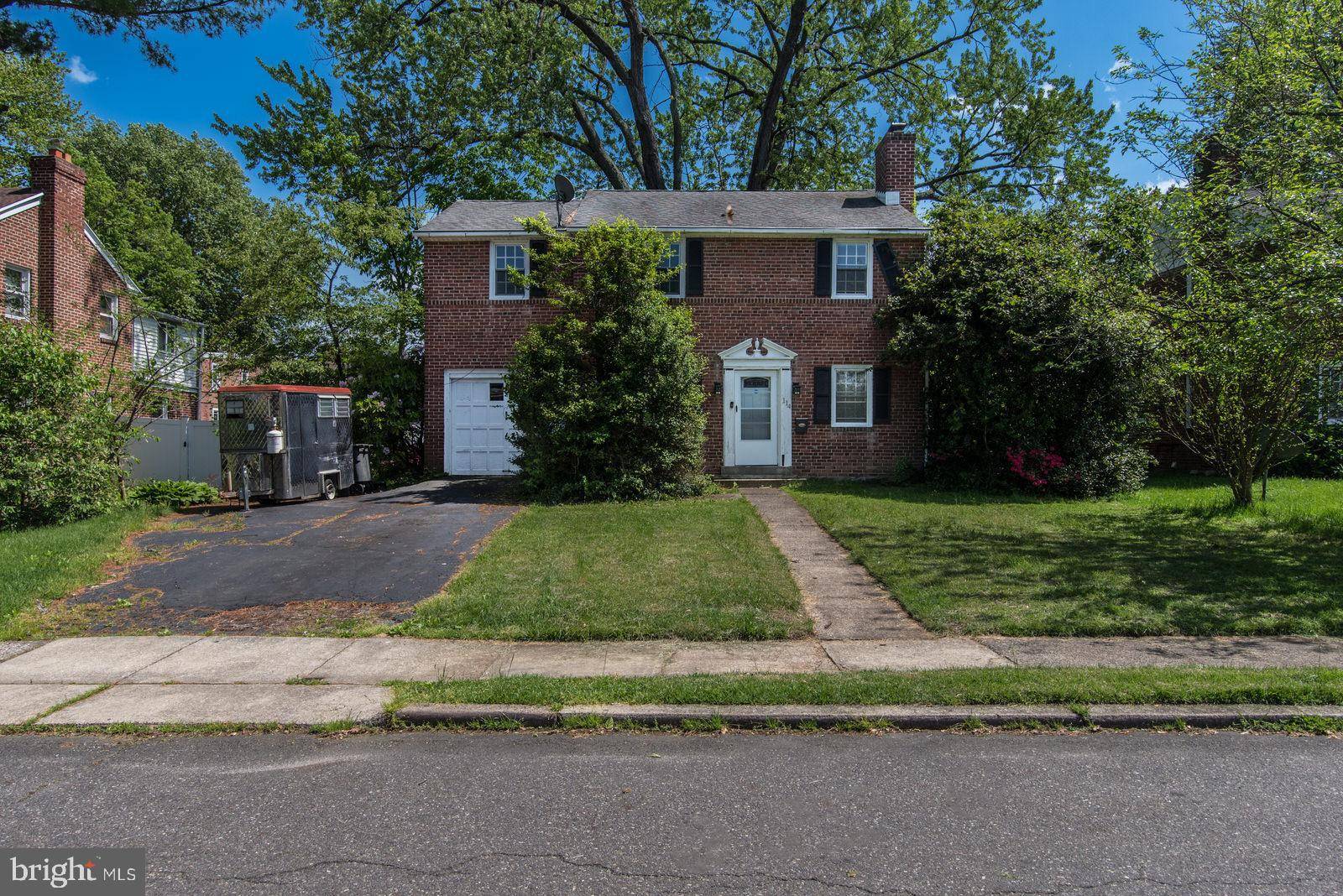 Aldan, PA 19018,114 MERION AVE