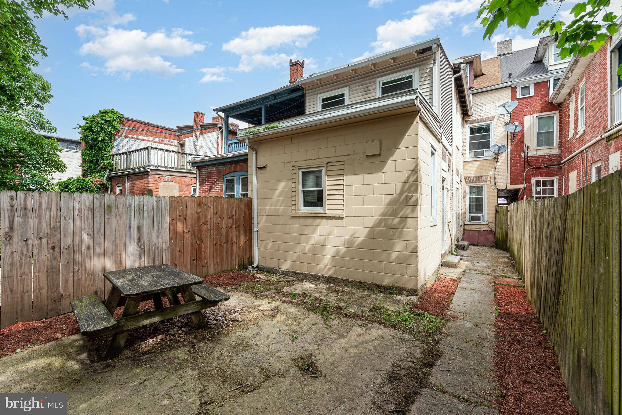 Lebanon, PA 17046,528 LEHMAN ST