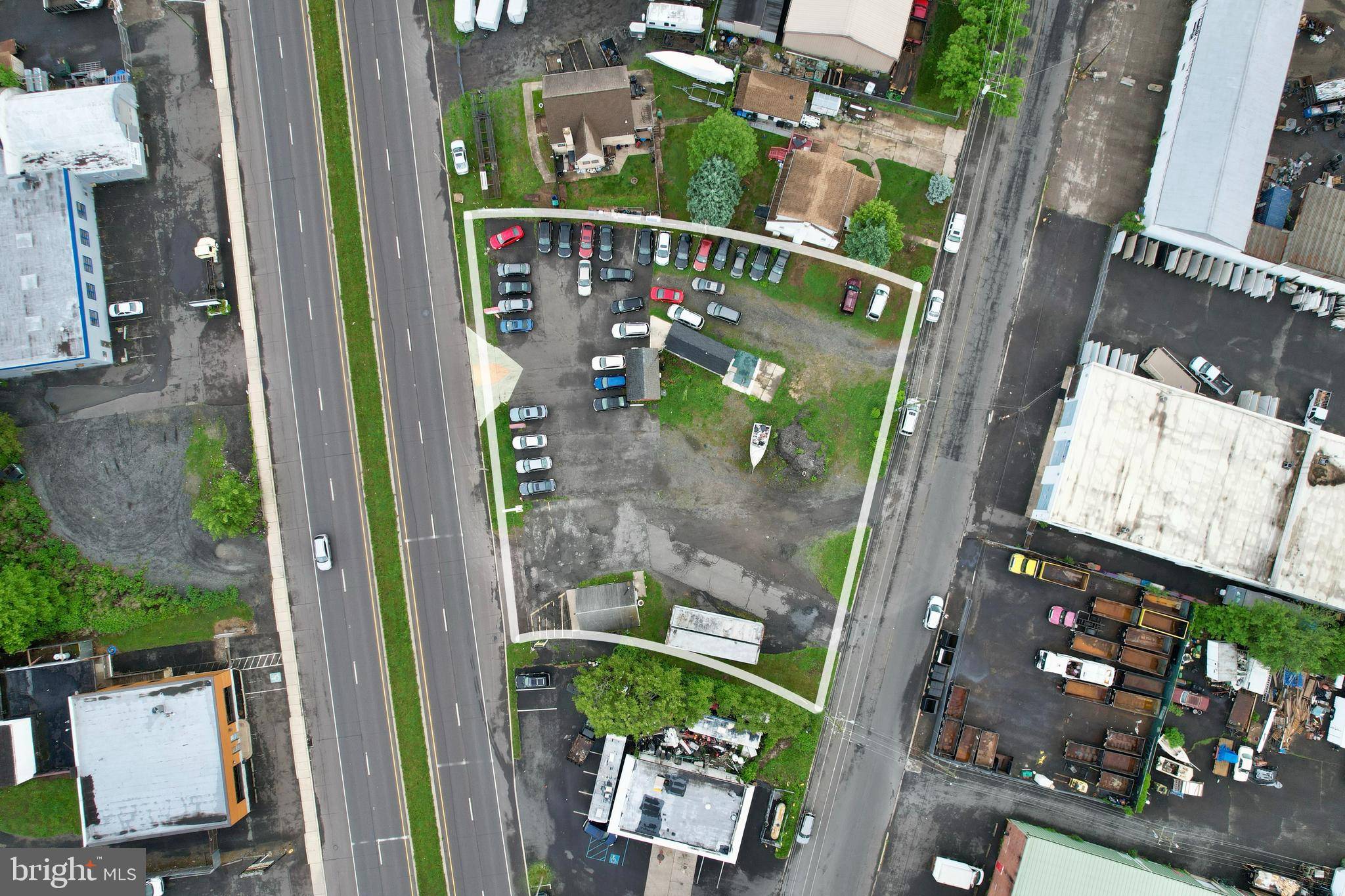 Levittown, PA 19057,7002-7004 BRISTOL PIKE