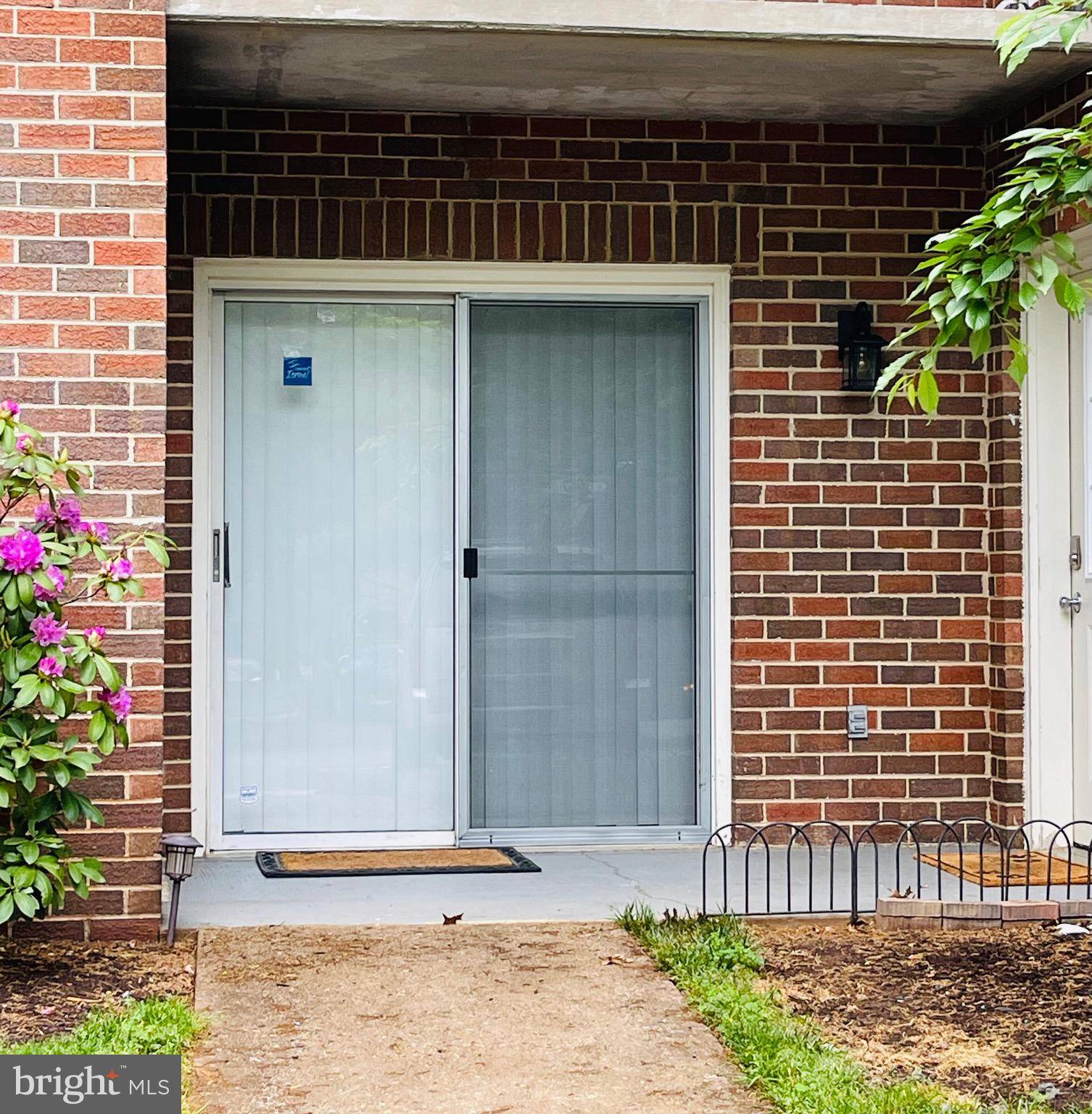 Gaithersburg, MD 20879,18308 STREAMSIDE DR #104