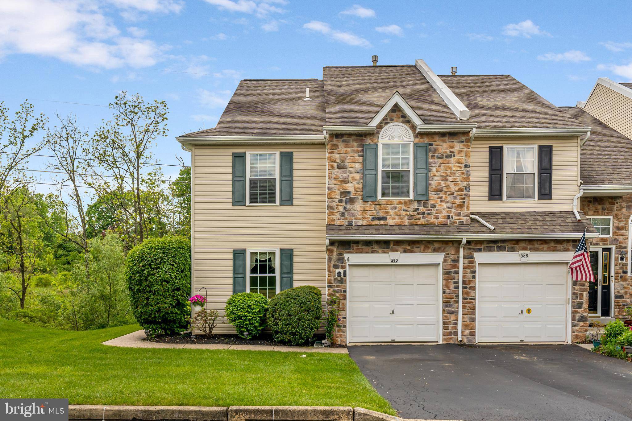 Harleysville, PA 19438,590 HARRINGTON CT