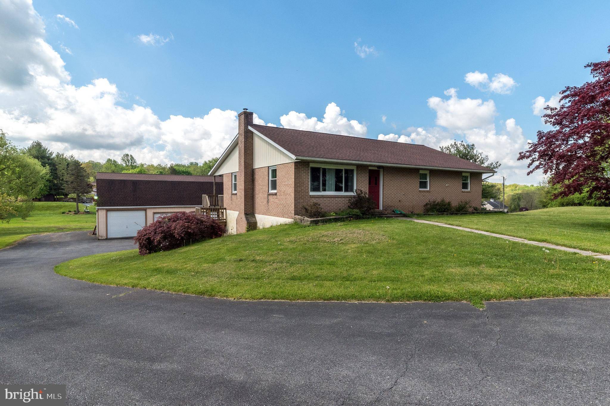 Reinholds, PA 17569,300 VINEMONT RD