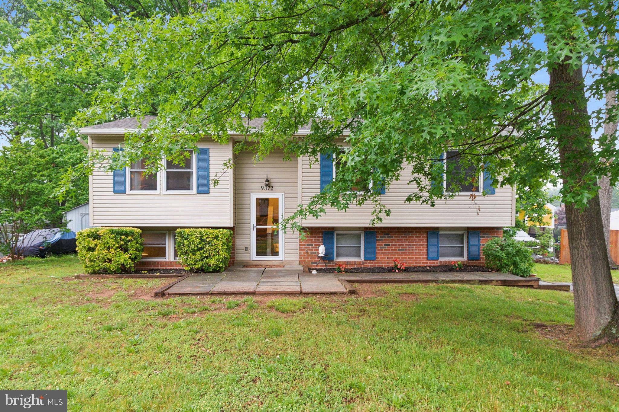 Manassas, VA 20110,9372 FERNWOOD CT