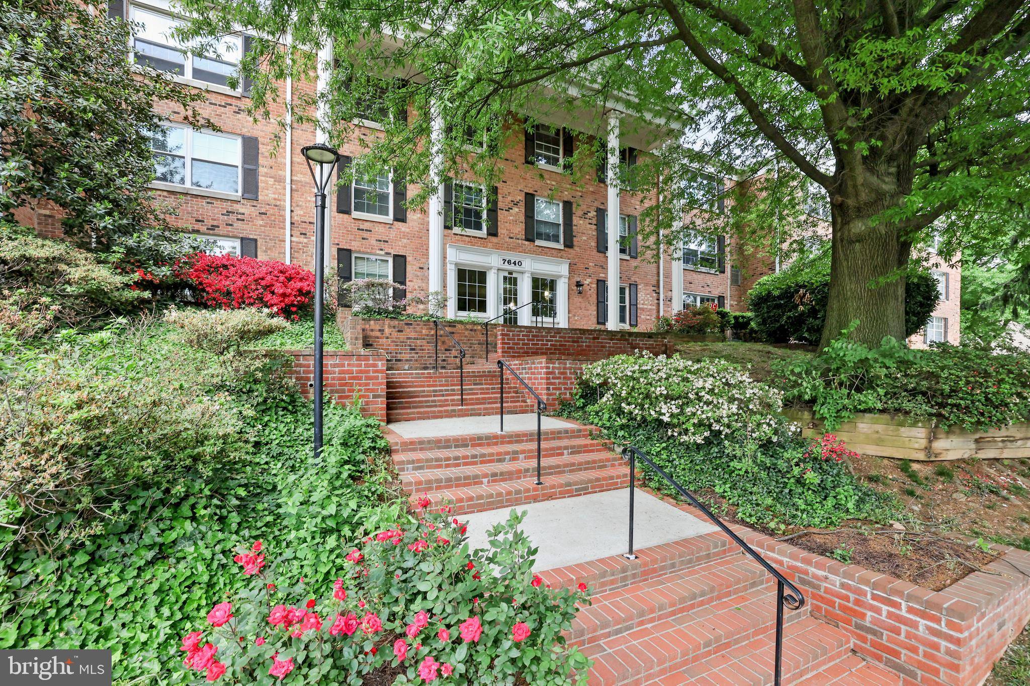 Mclean, VA 22102,7640 TREMAYNE PLACE #308