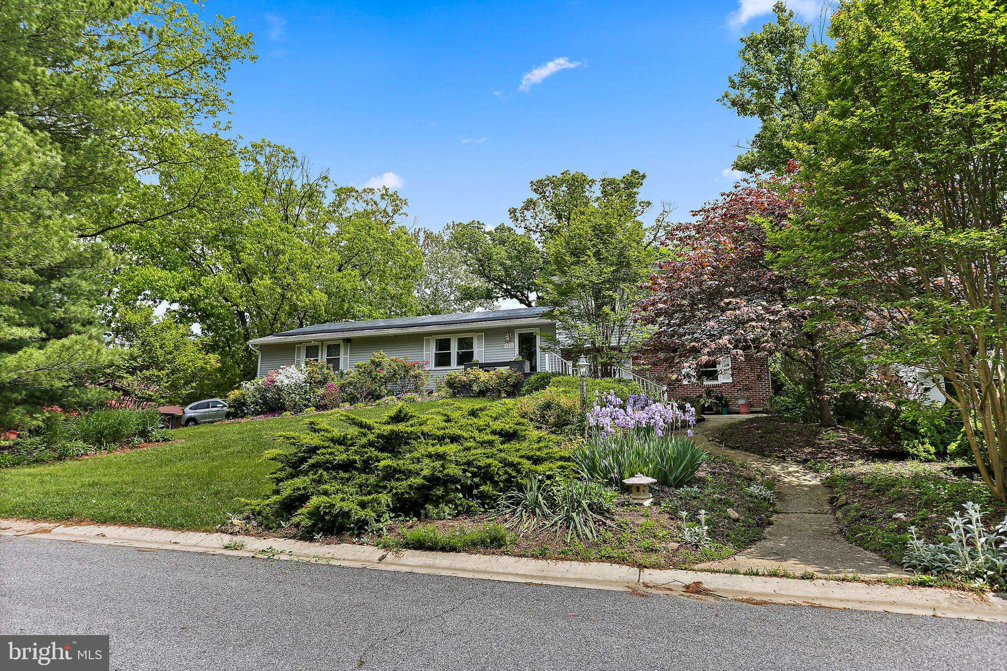 Columbia, MD 21045,9445 2 HILLS CT