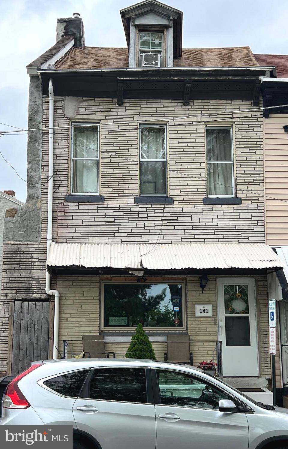 Reading, PA 19601,141 SCHUYLKILL AVE