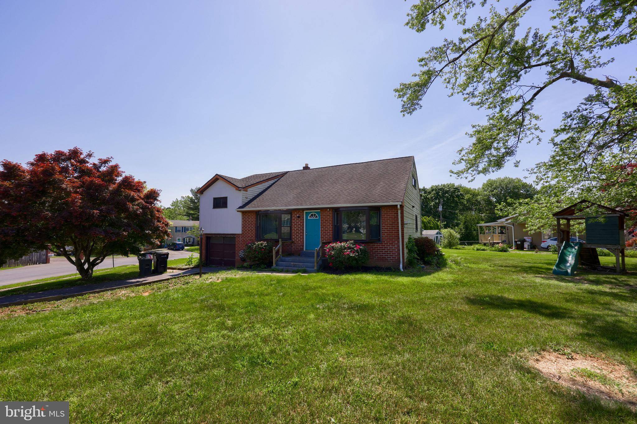 Lancaster, PA 17603,2621 PIKE LN