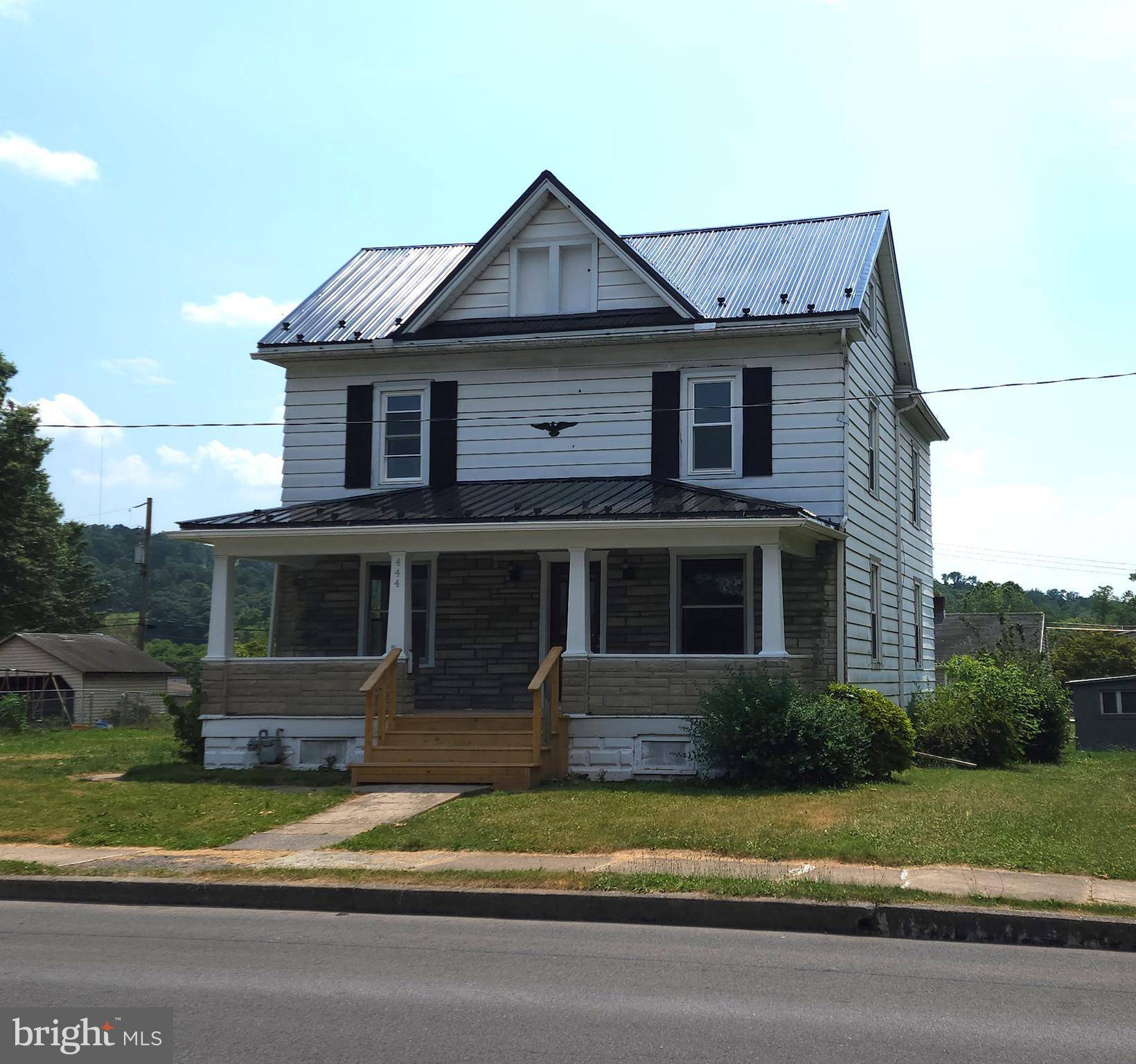 Lewistown, PA 17044,444 S GRAND ST