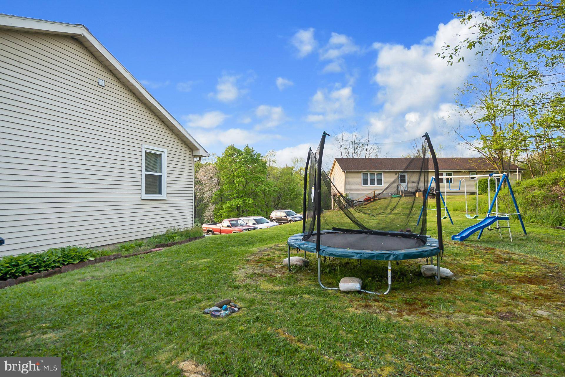 Lehighton, PA 18235,1061 FREDERICKS GROVE RD