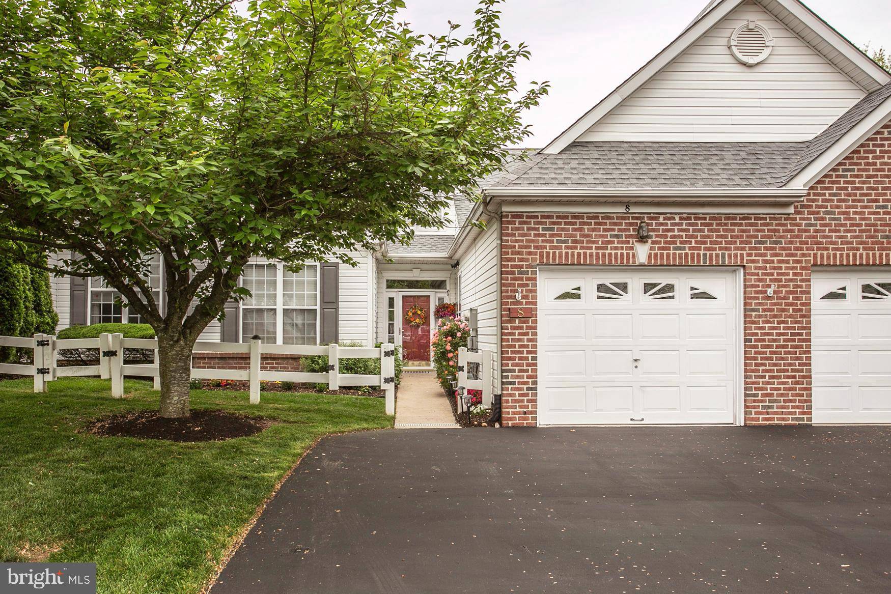 Lansdale, PA 19446,8 NEWBURY WAY