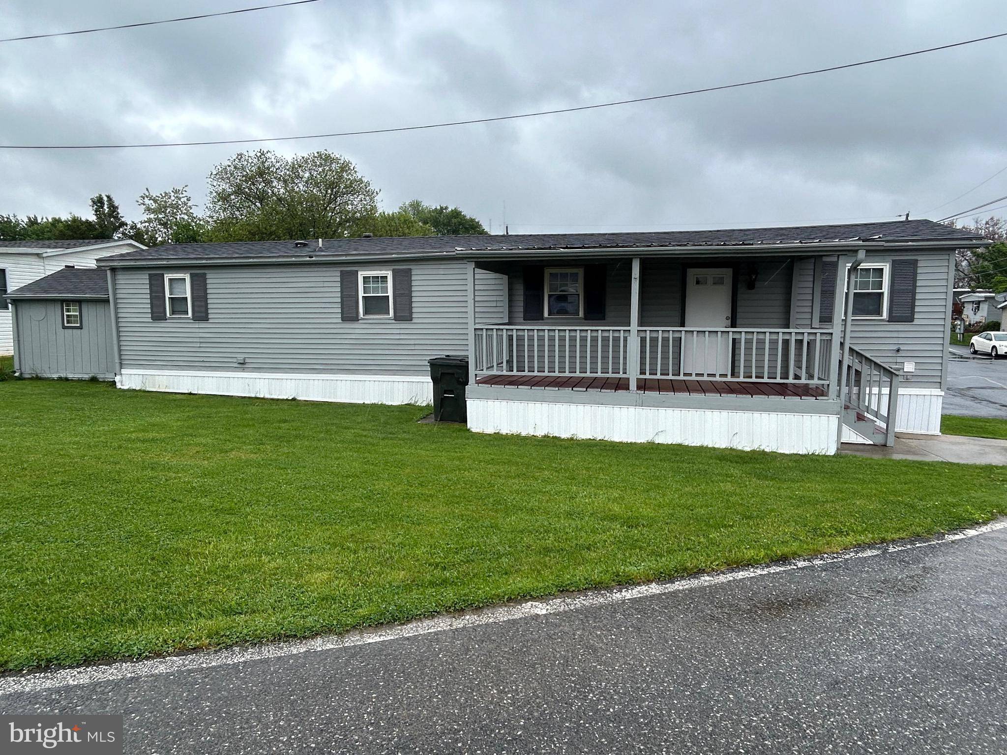 Ephrata, PA 17522,883 E MAIN ST #12