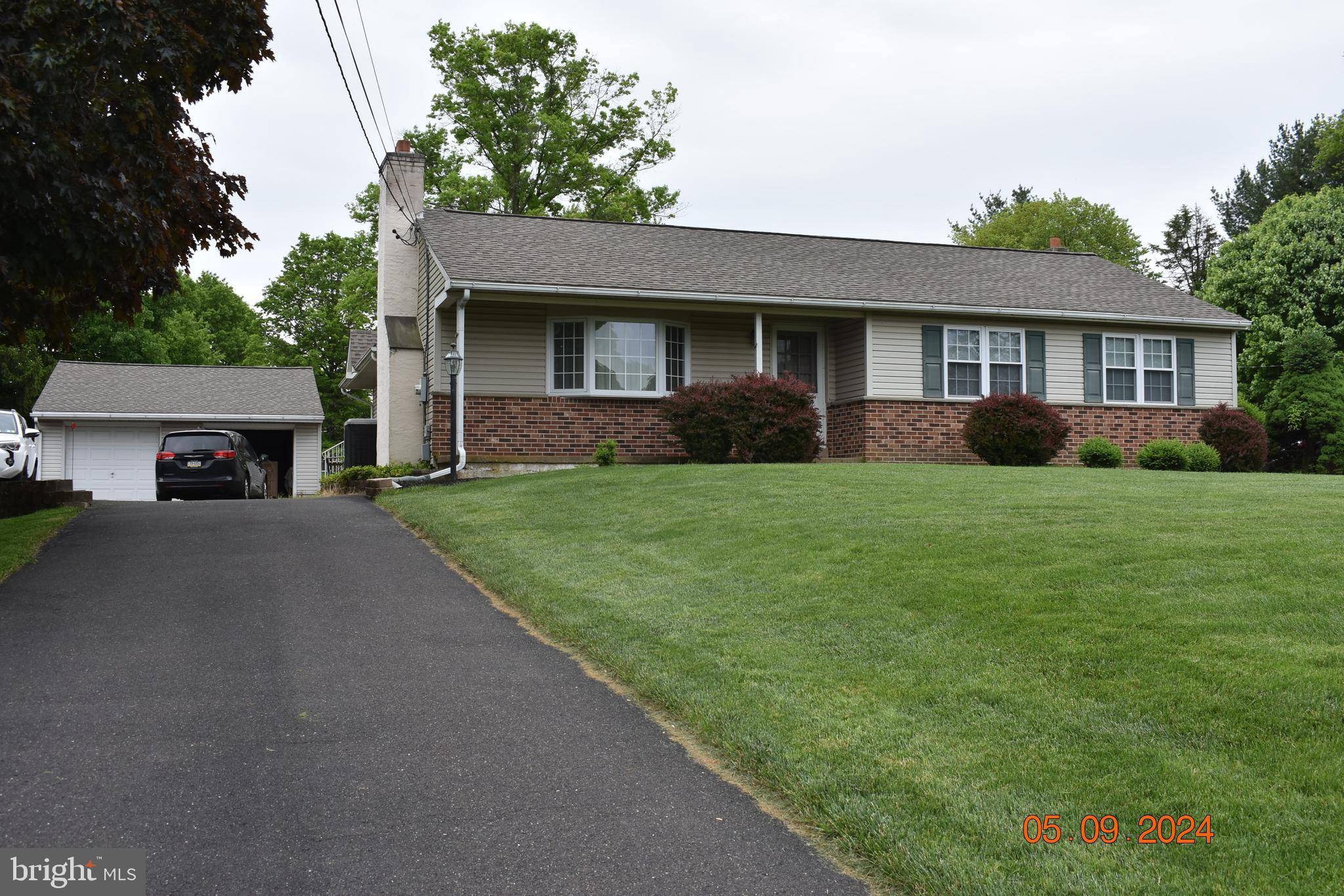 Churchville, PA 18966,379 HATBORO RD