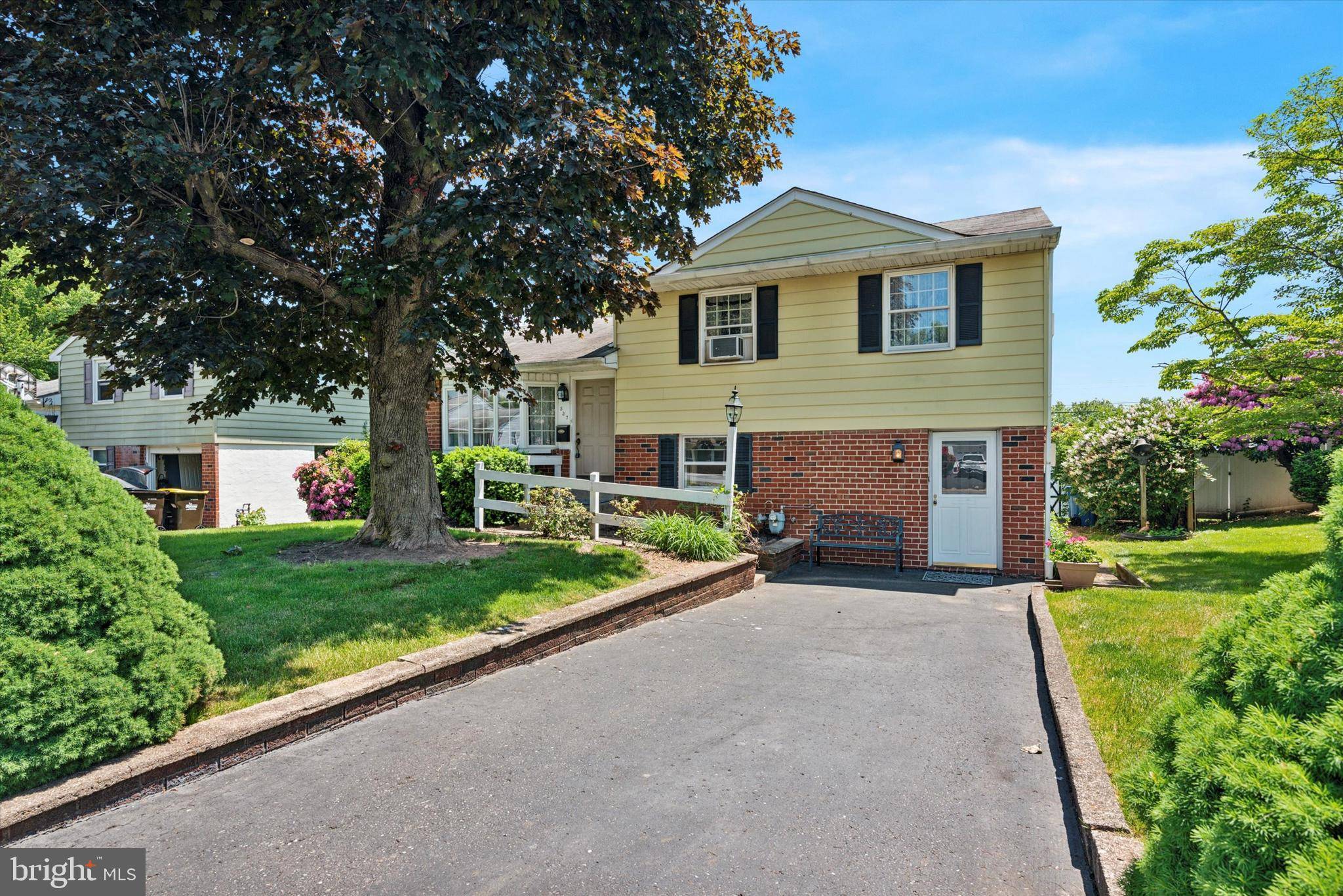 Lansdale, PA 19446,537 POPLAR ST