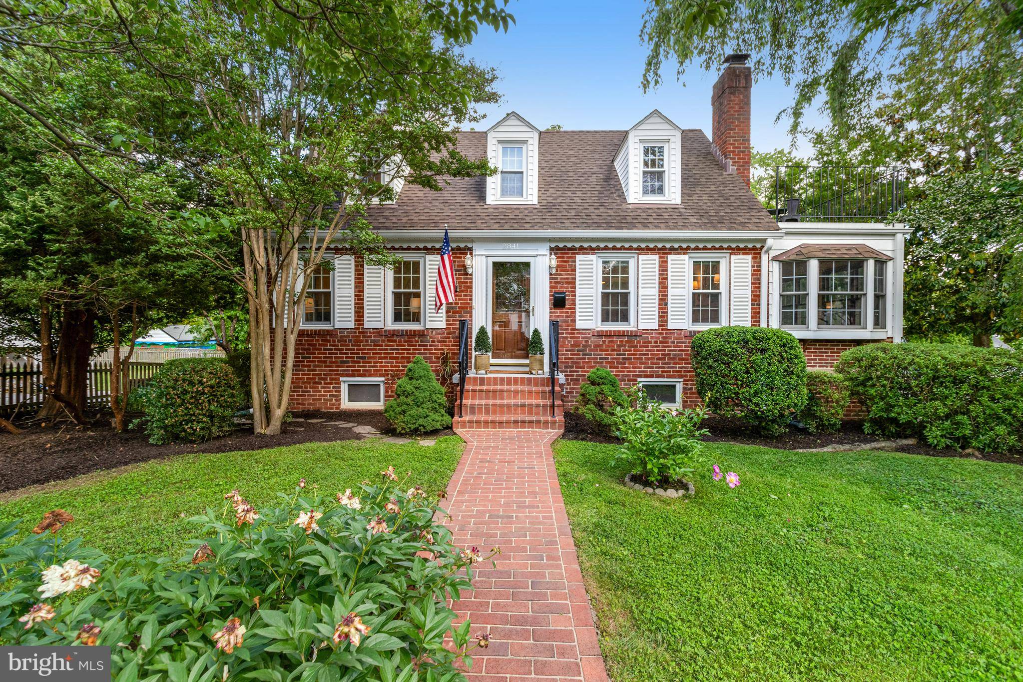 Falls Church, VA 22042,2841 MEADOW LN