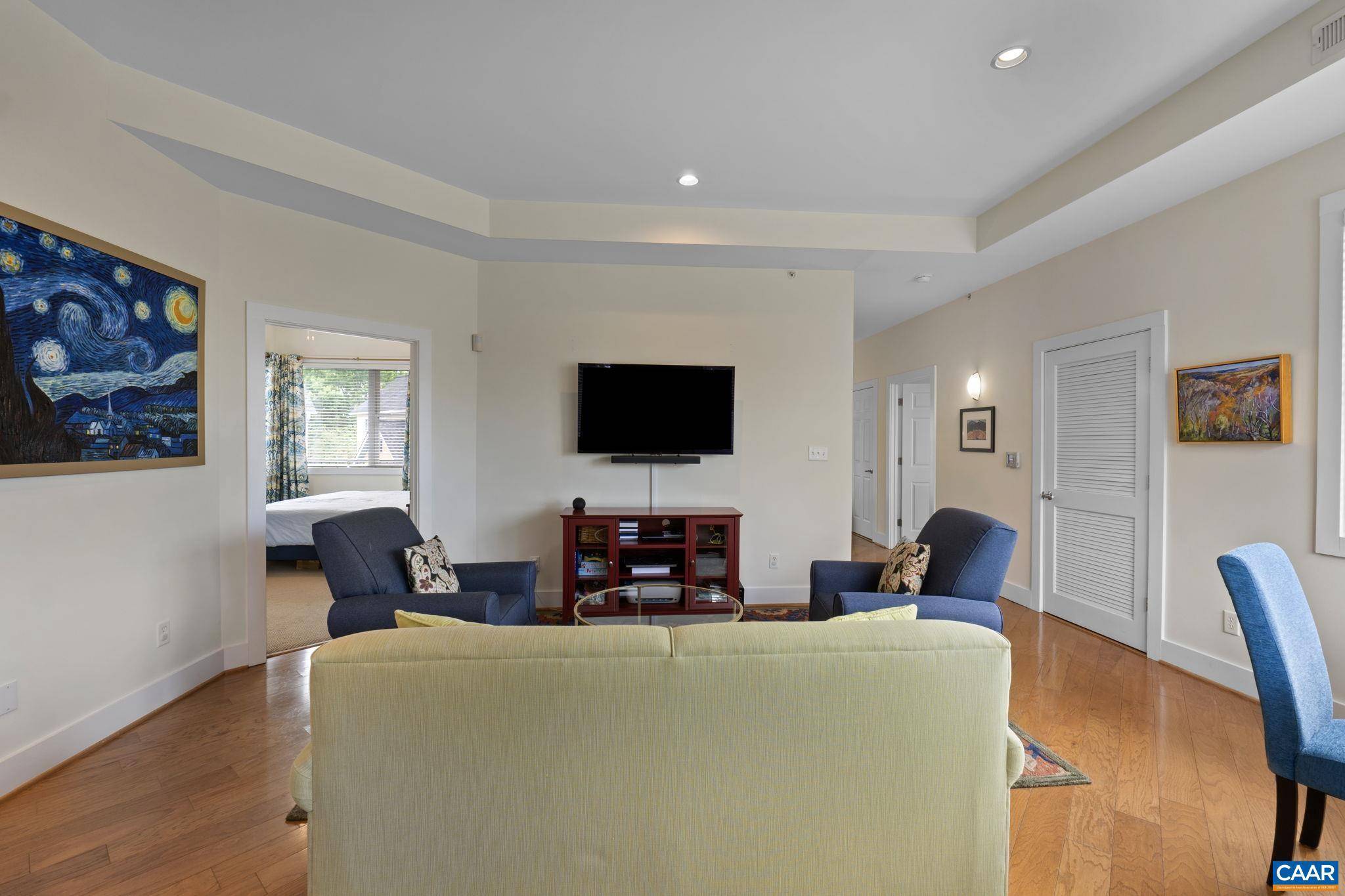 Charlottesville, VA 22903,215 5TH ST SW #2B