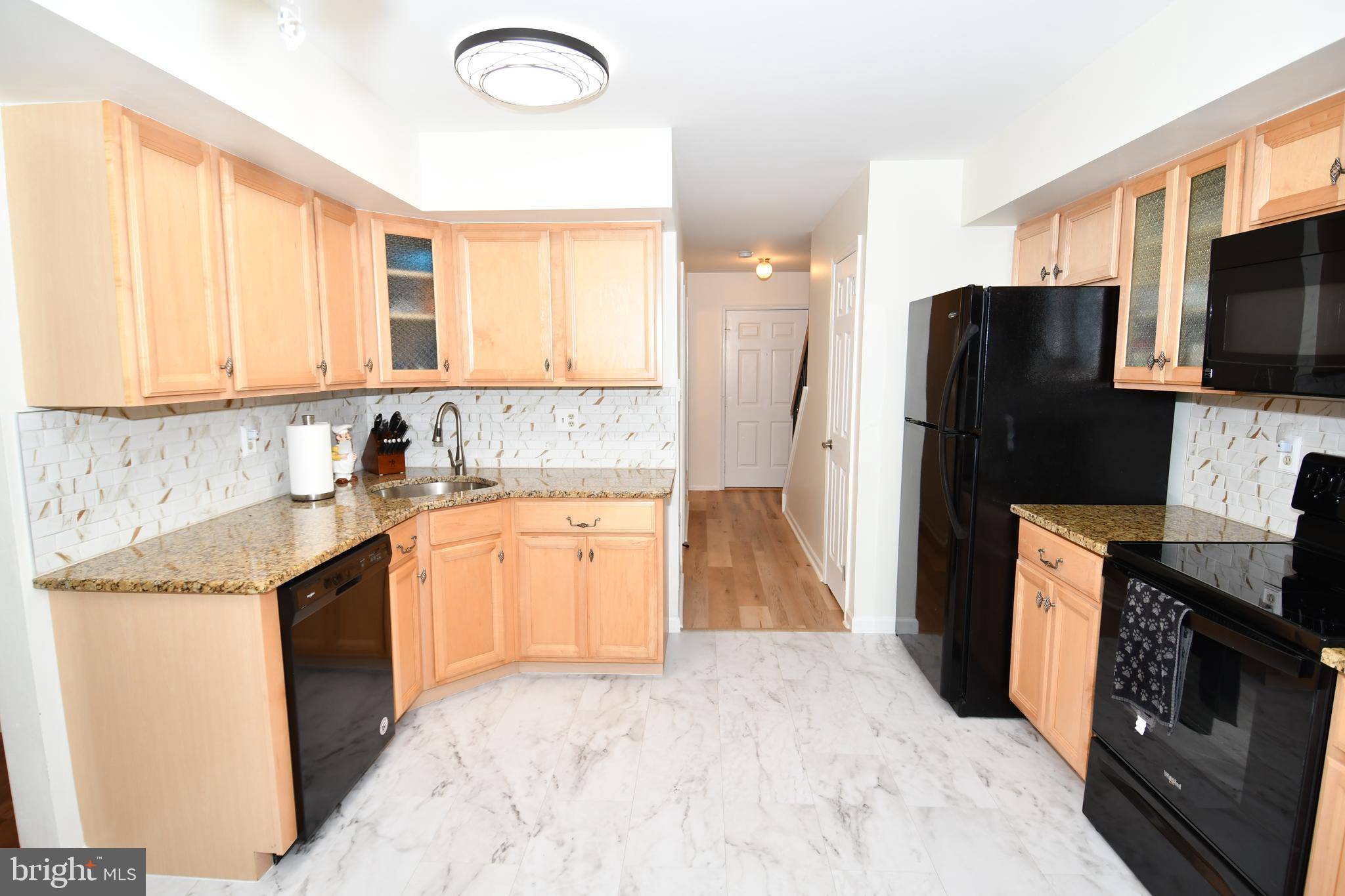 Mount Holly, NJ 08060,13 ELM TREE LN