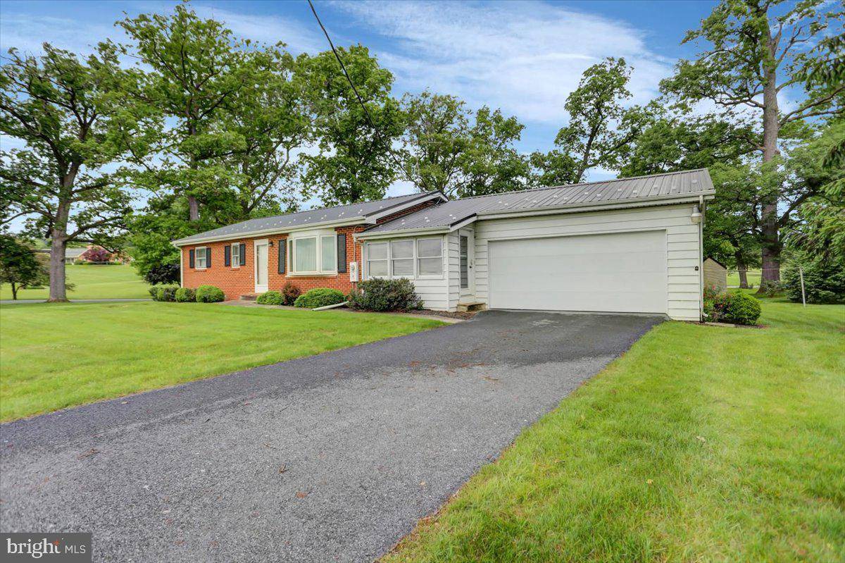 Chambersburg, PA 17202,3893 NEW FRANKLIN ROAD W