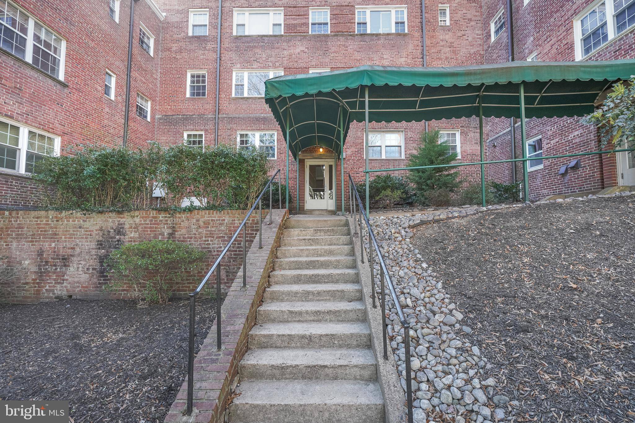 Arlington, VA 22209,1311 N ODE ST #602