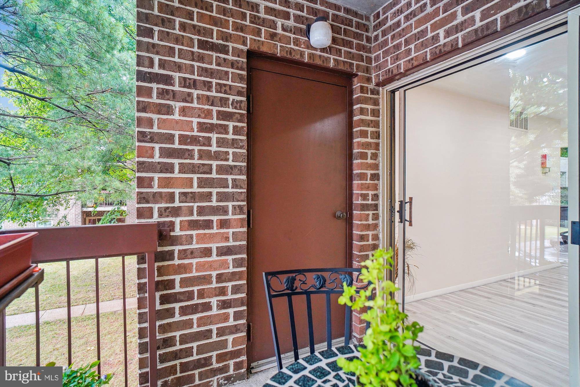 Gaithersburg, MD 20879,18503 SWEET AUTUMN DR #201