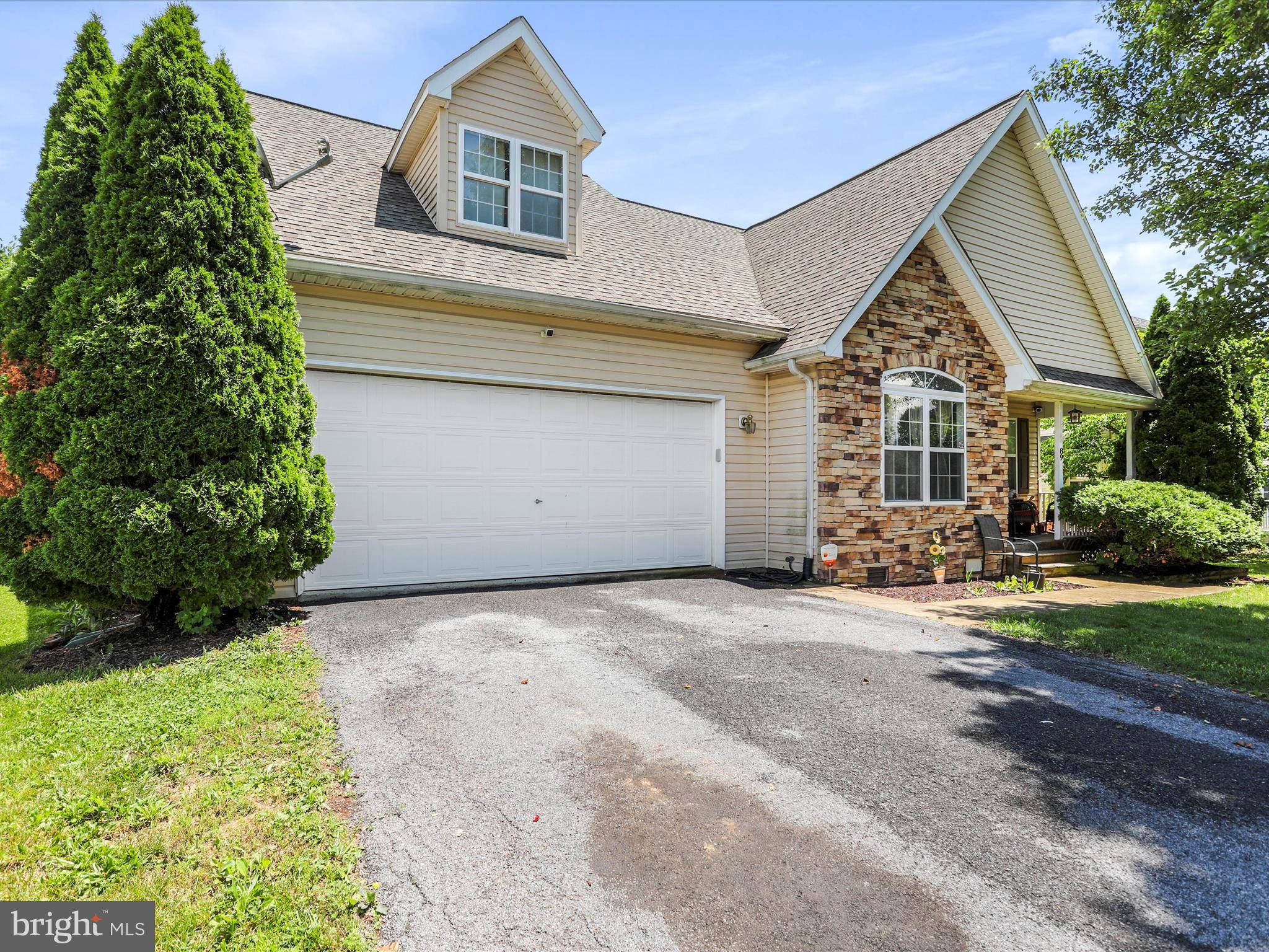 Martinsburg, WV 25405,89 BITTINGER CT