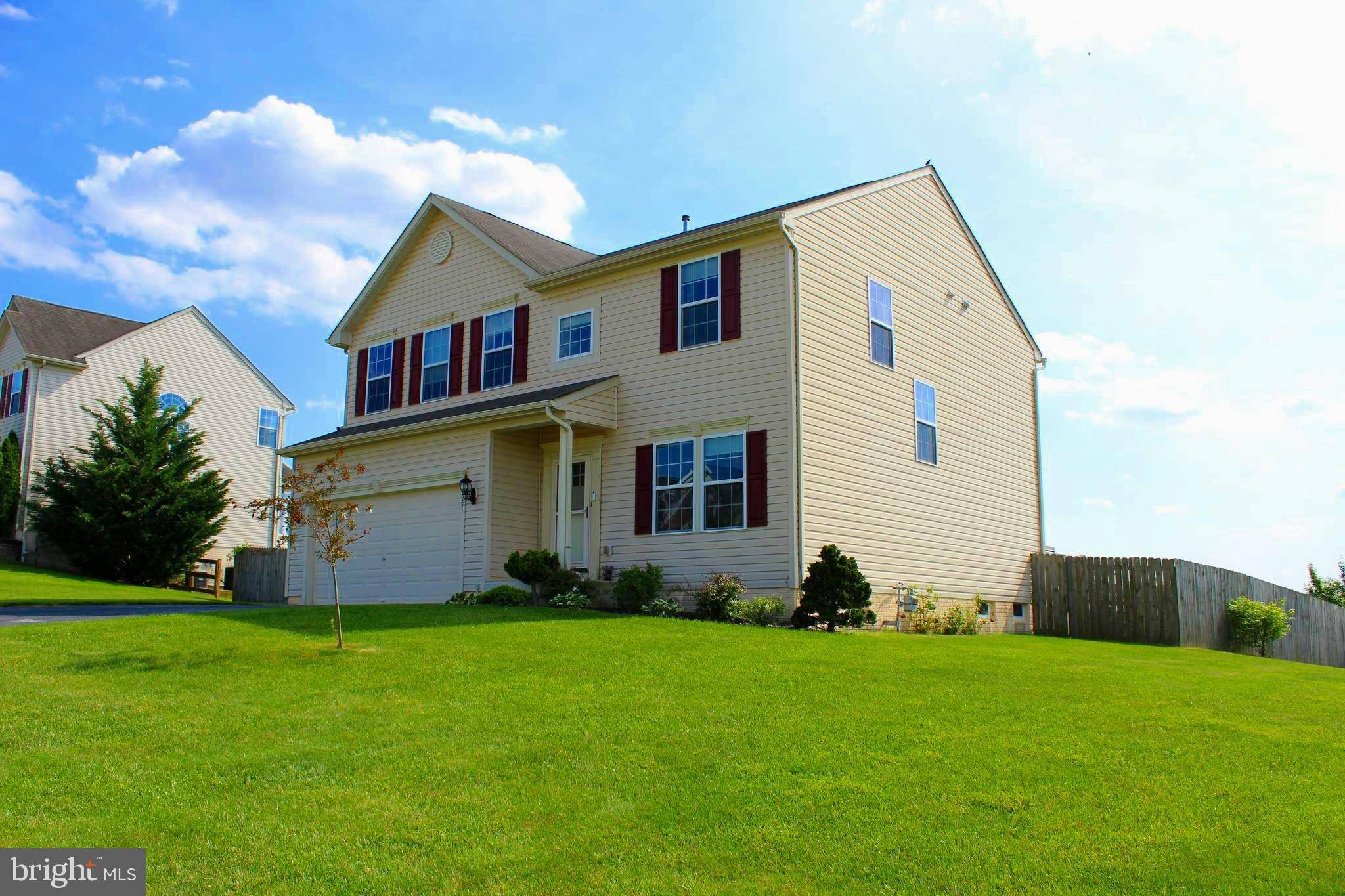 Hanover, PA 17331,2251 WATER GARDEN DR