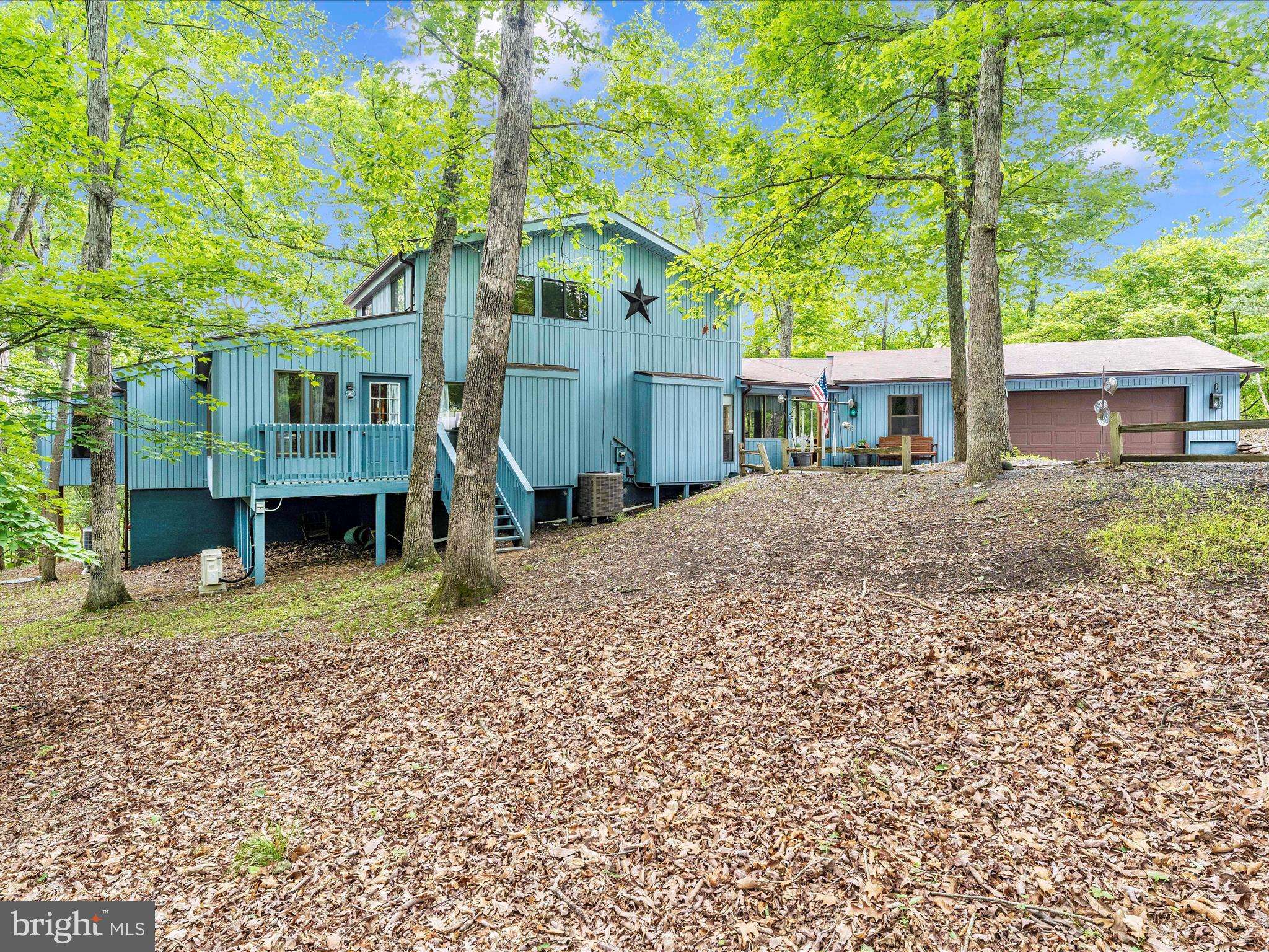 Hedgesville, WV 25427,353 PATHFINDER LN