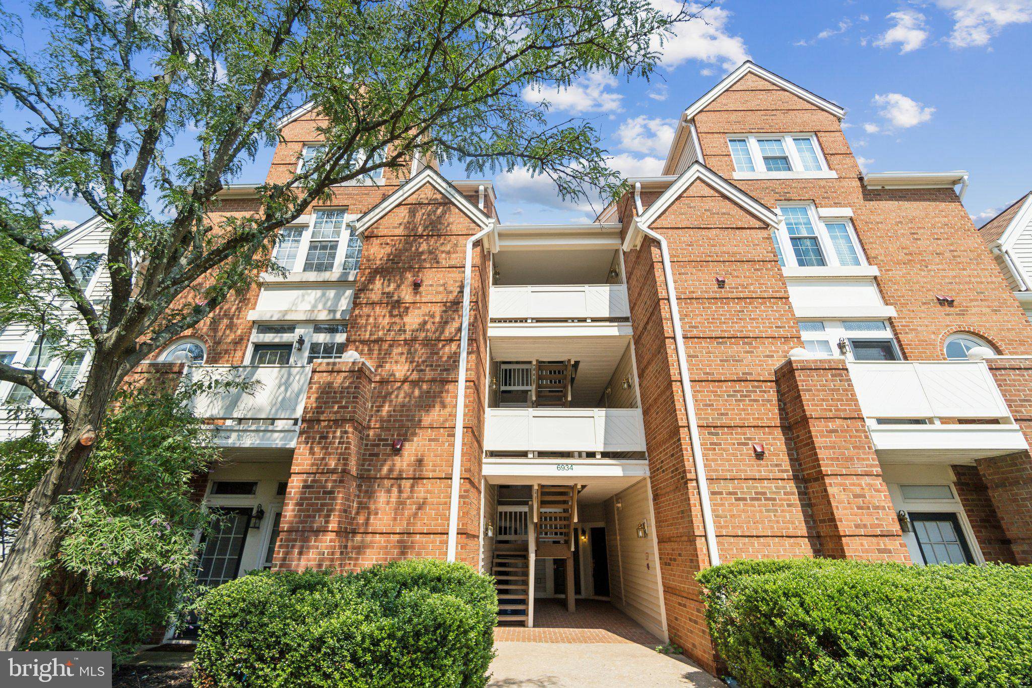 Alexandria, VA 22315,6934-F ELLINGHAM CIR #118