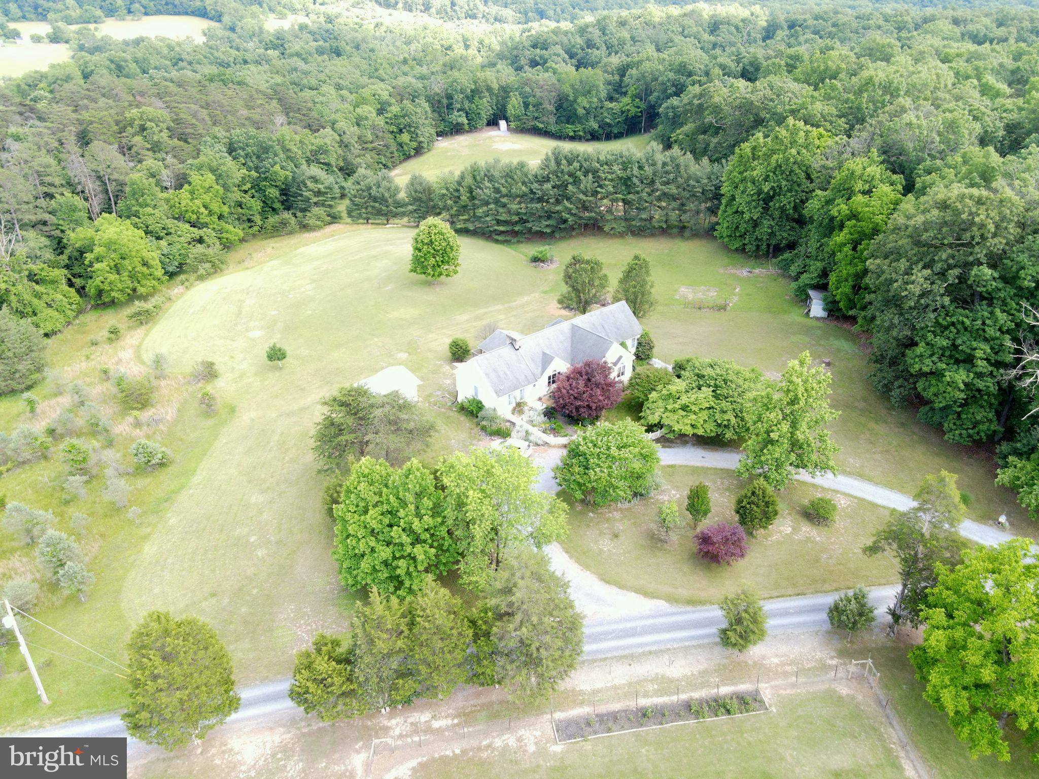 Hedgesville, WV 25427,14 RIGGS DR