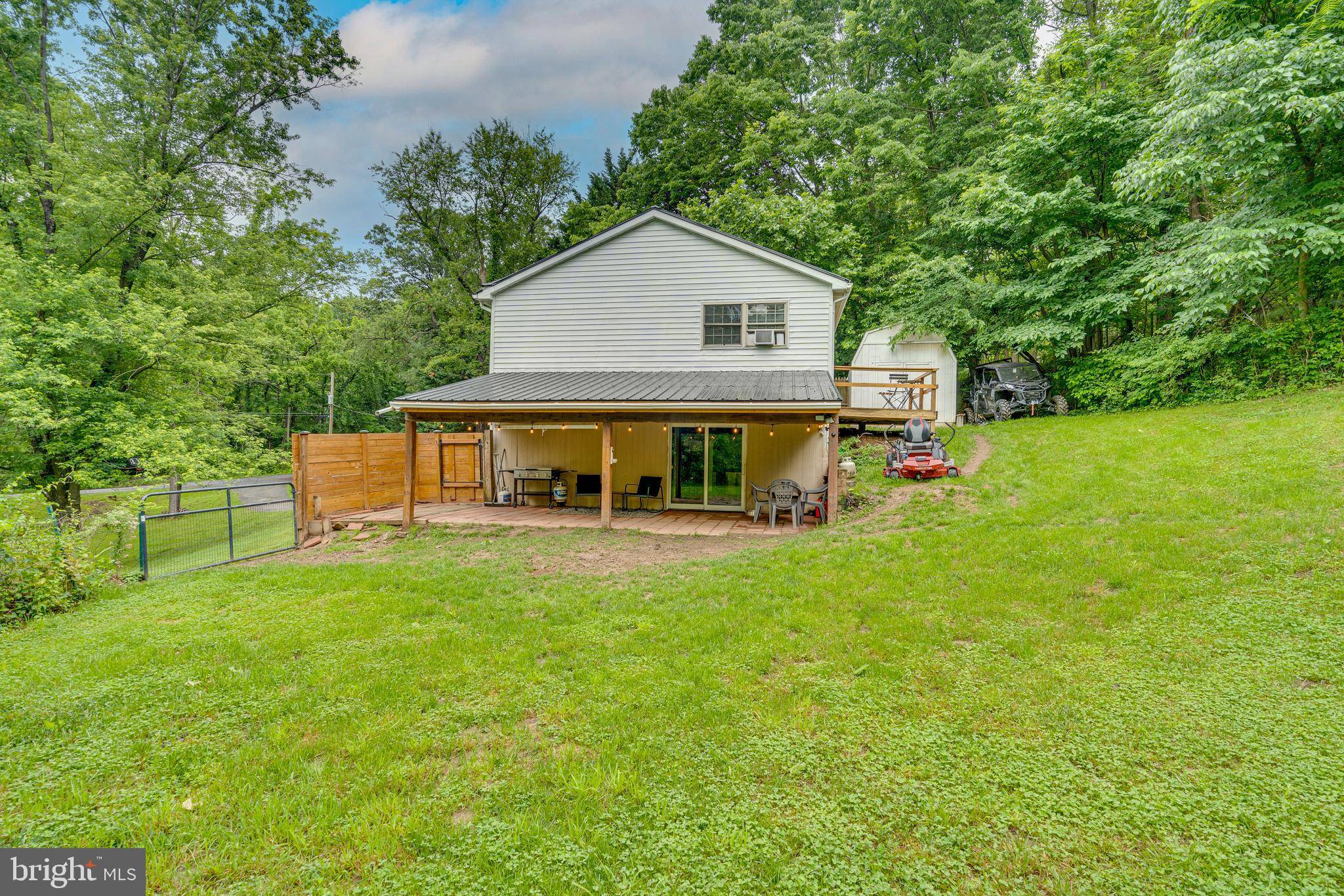 Harpers Ferry, WV 25425,85 MAPLE RIDGE LN