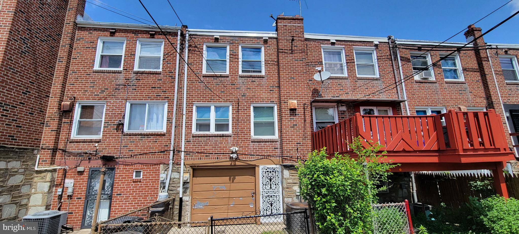 Philadelphia, PA 19135,7003 MARSDEN ST