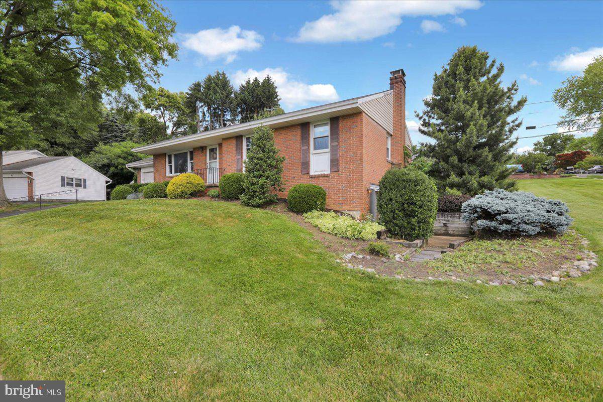 Reading, PA 19606,1 CRAIG DR