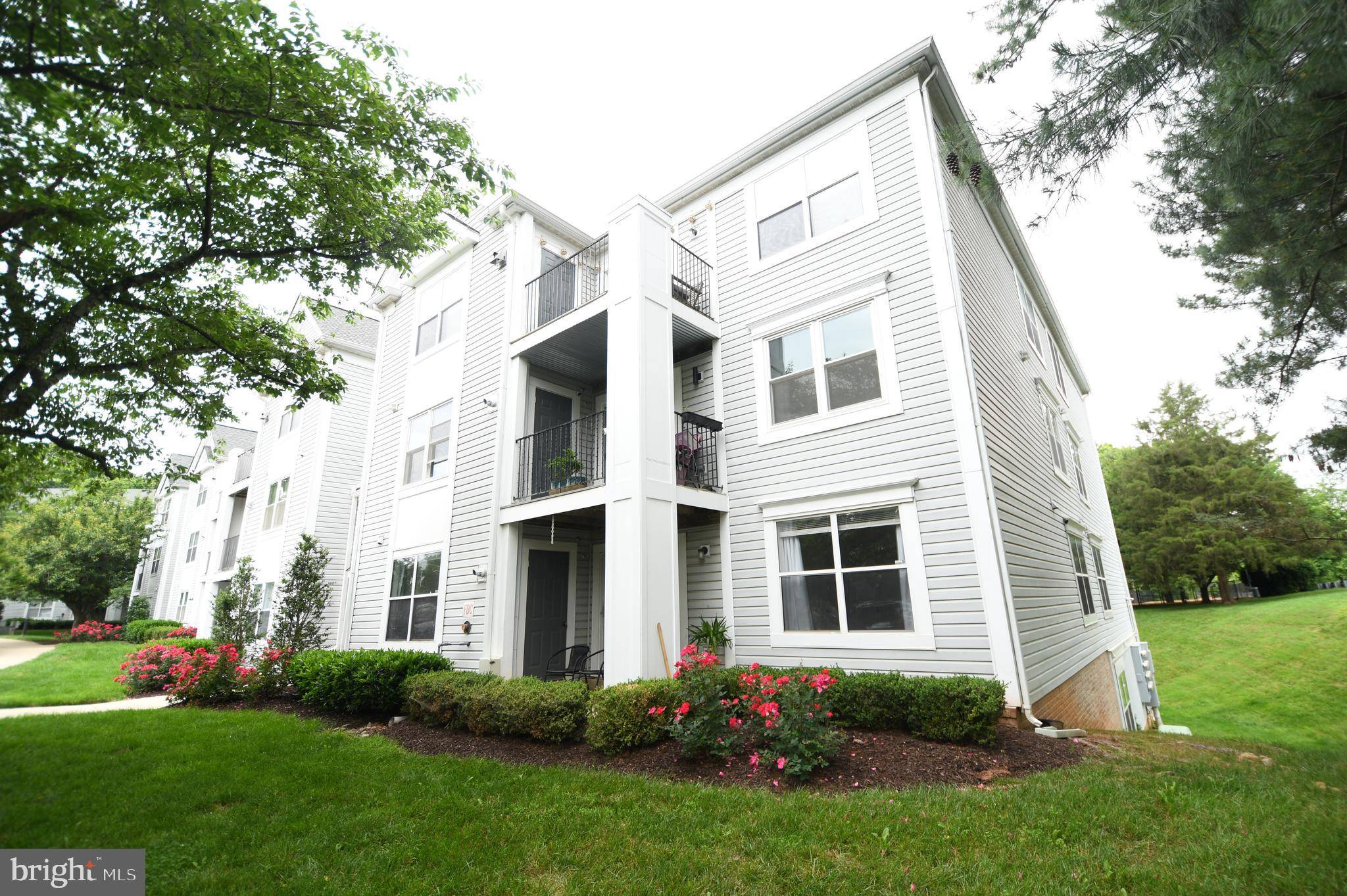 Rockville, MD 20850,10001 VANDERBILT CIR #4-2