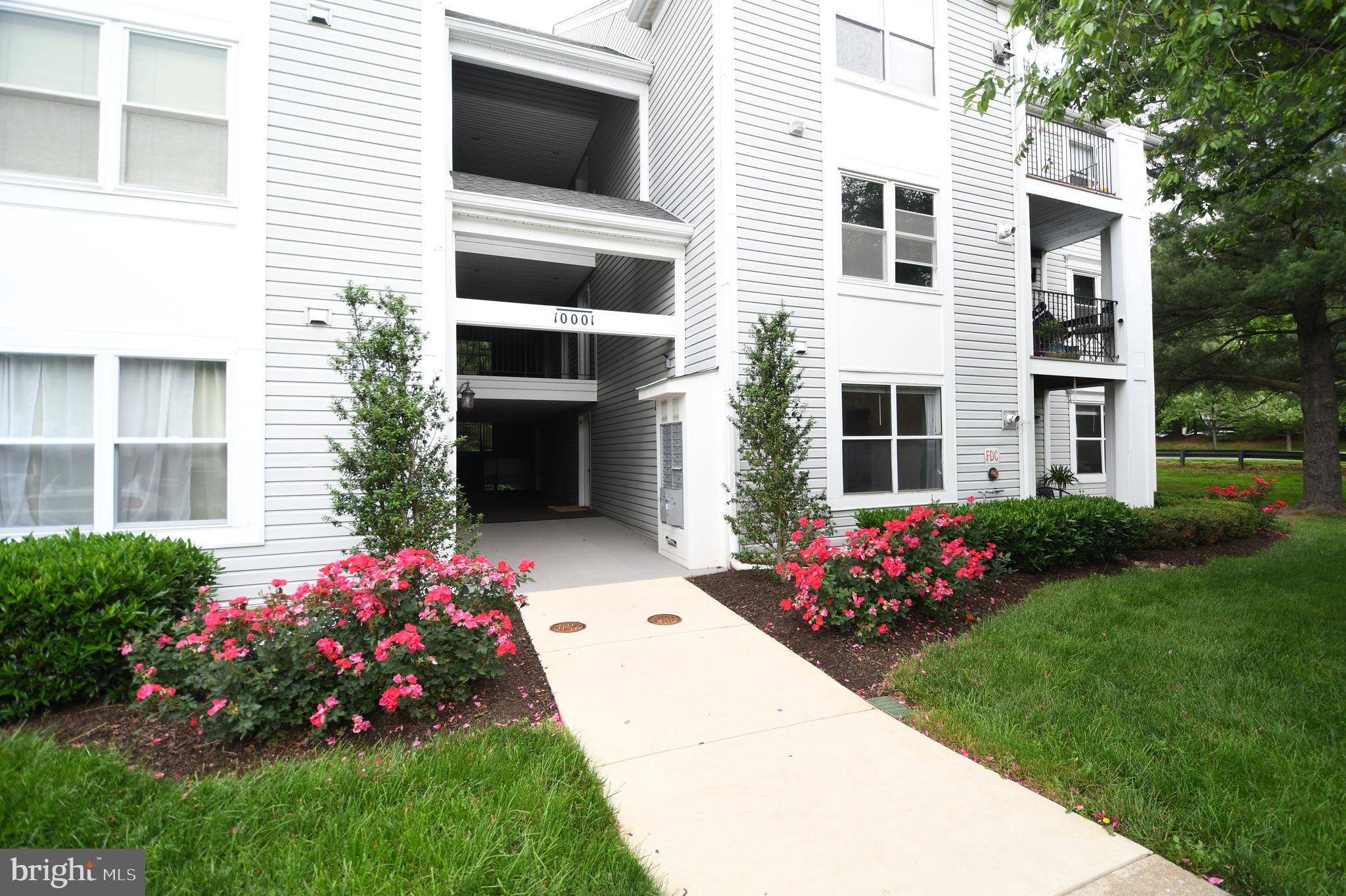 Rockville, MD 20850,10001 VANDERBILT CIR #4-2