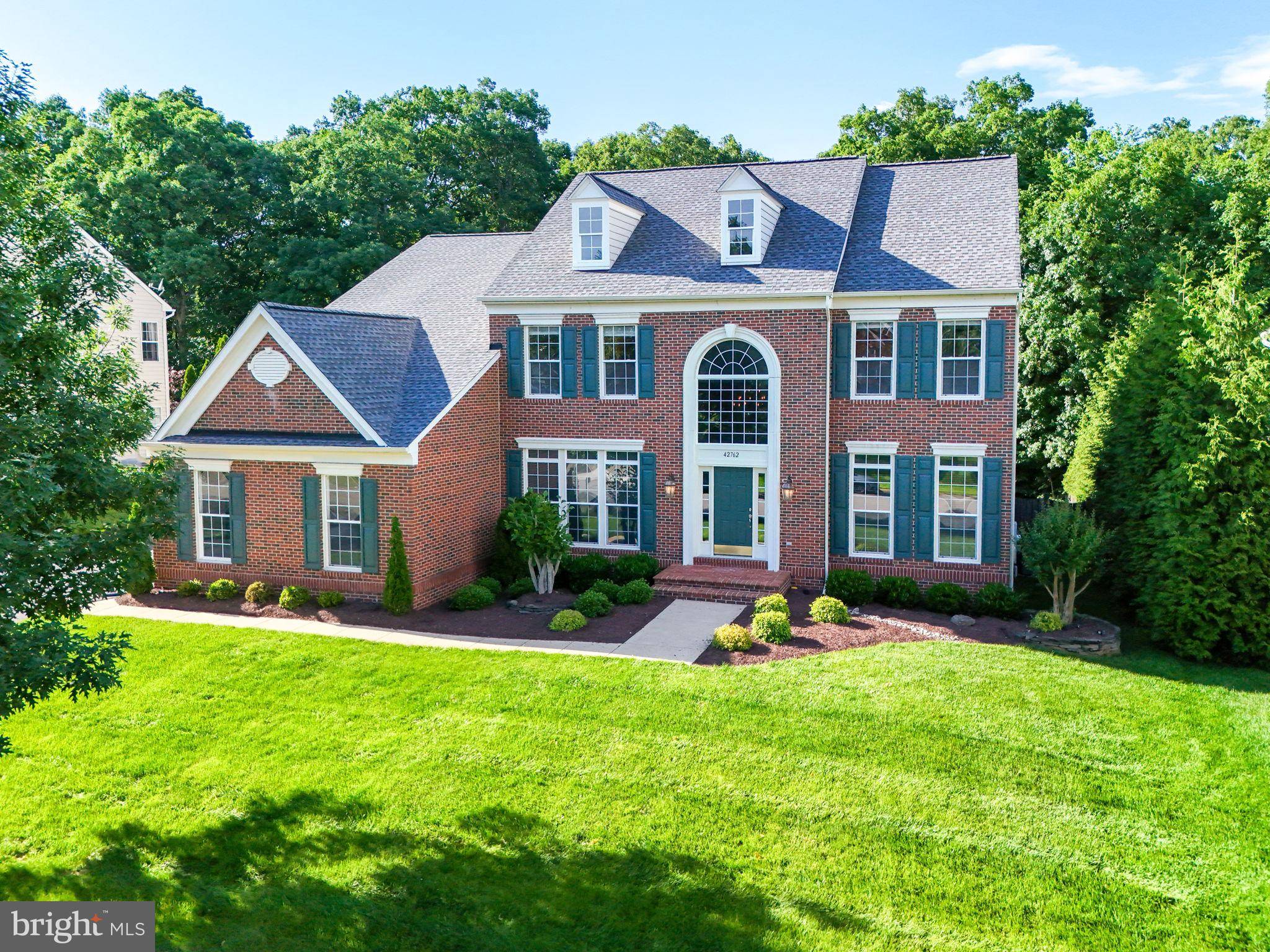 Ashburn, VA 20148,42762 FOREST CREST CT