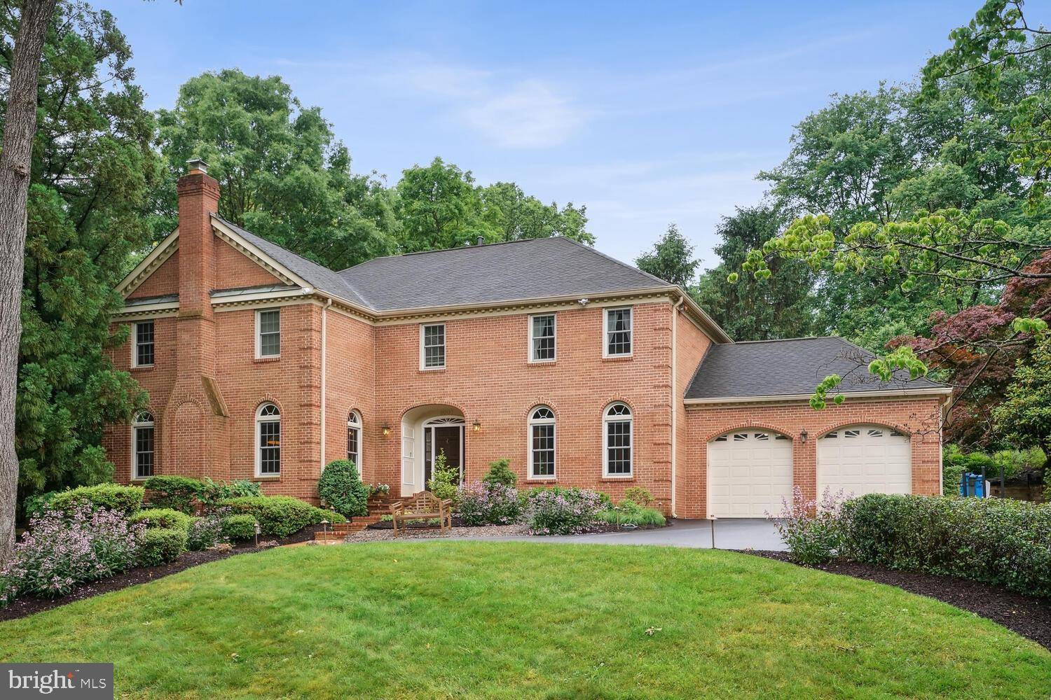 Mclean, VA 22102,8007 ALGARVE ST