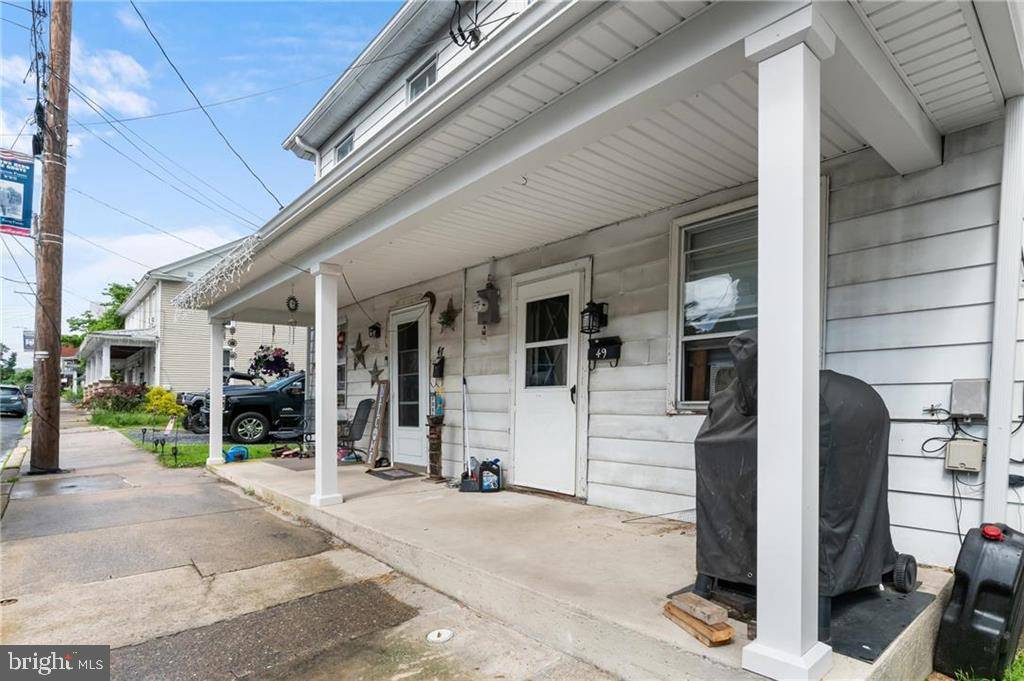 Pine Grove, PA 17963,49 MIFFLIN ST