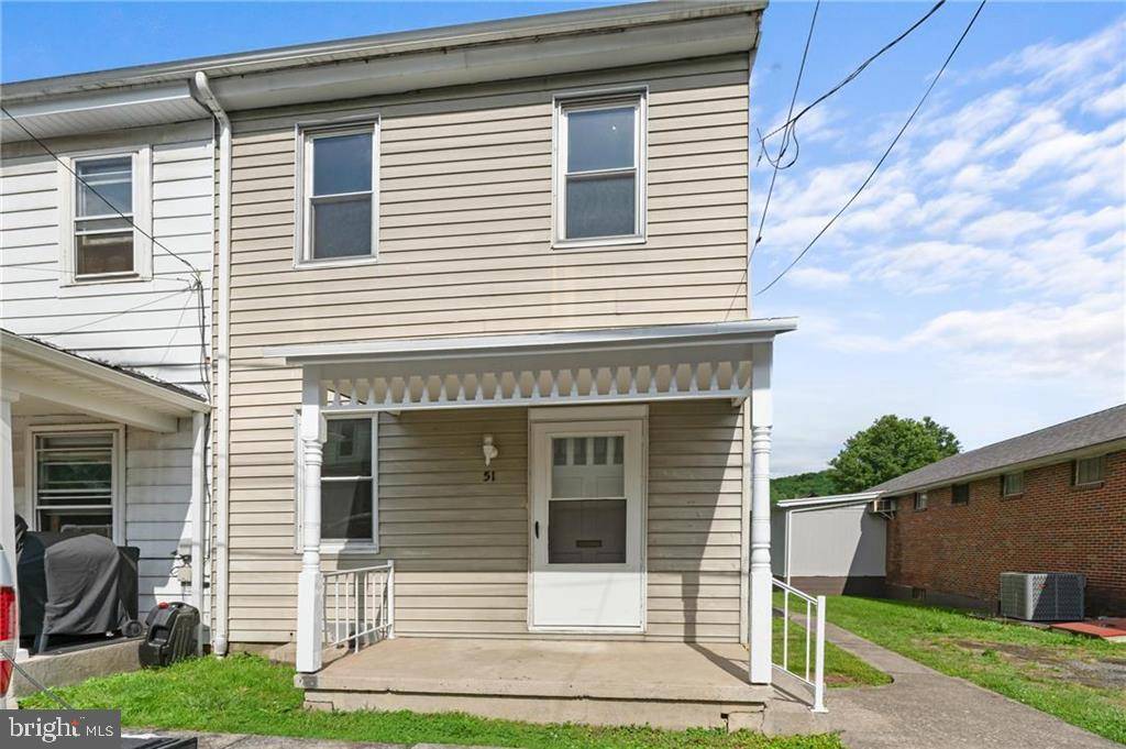 Pine Grove, PA 17963,51 MIFFLIN ST