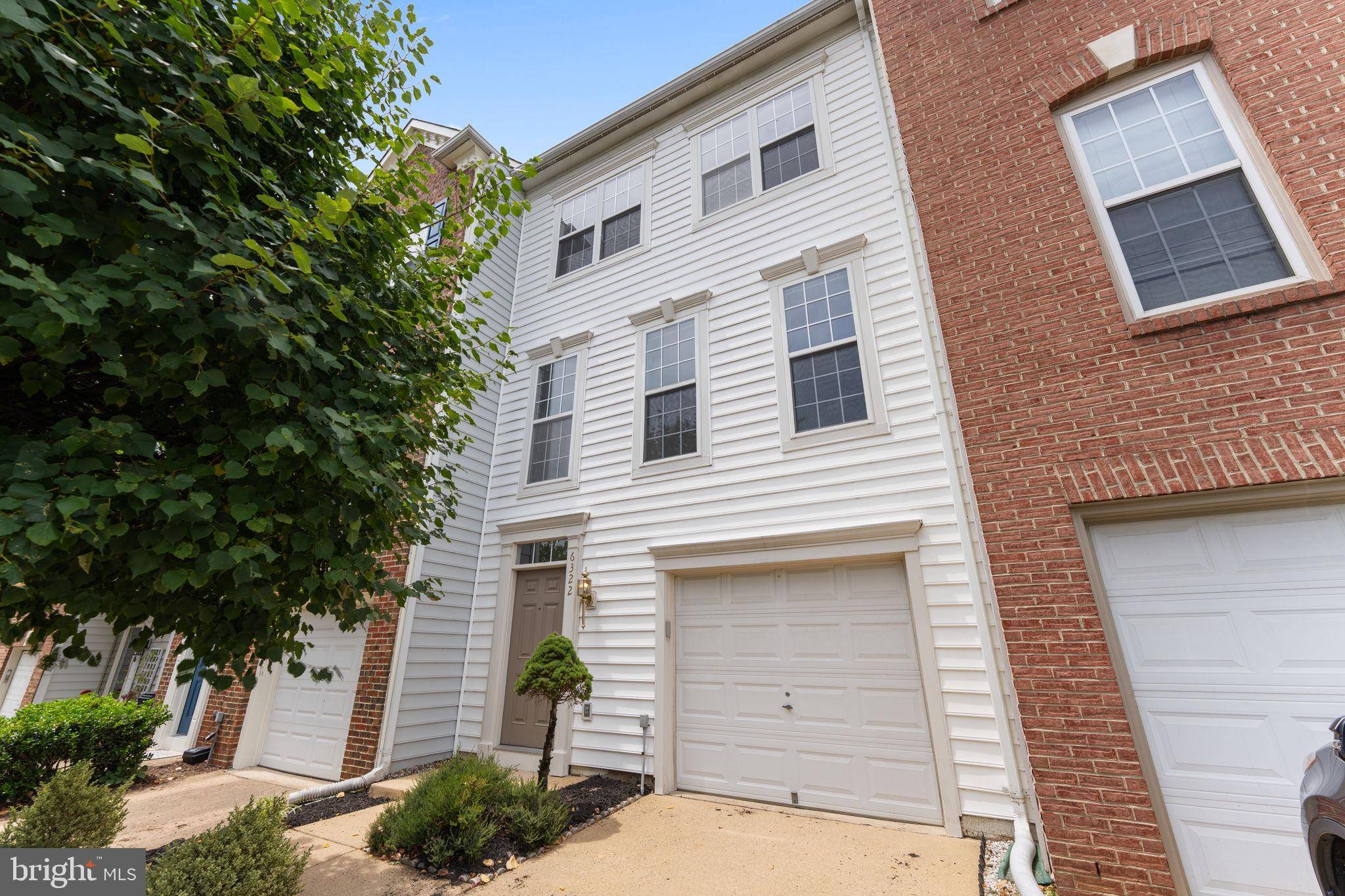 Alexandria, VA 22312,6322 LOCUST TREE LN