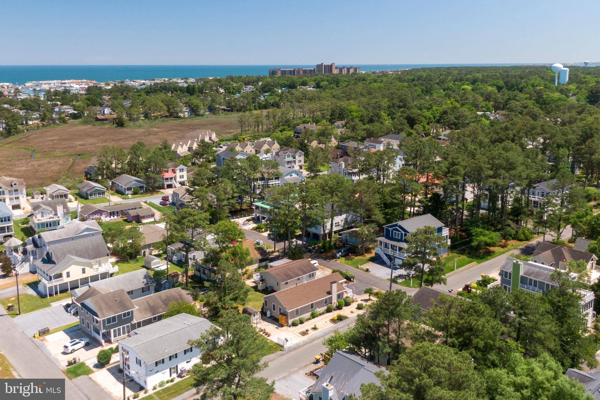 Bethany Beach, DE 19930,609 SIXTH ST