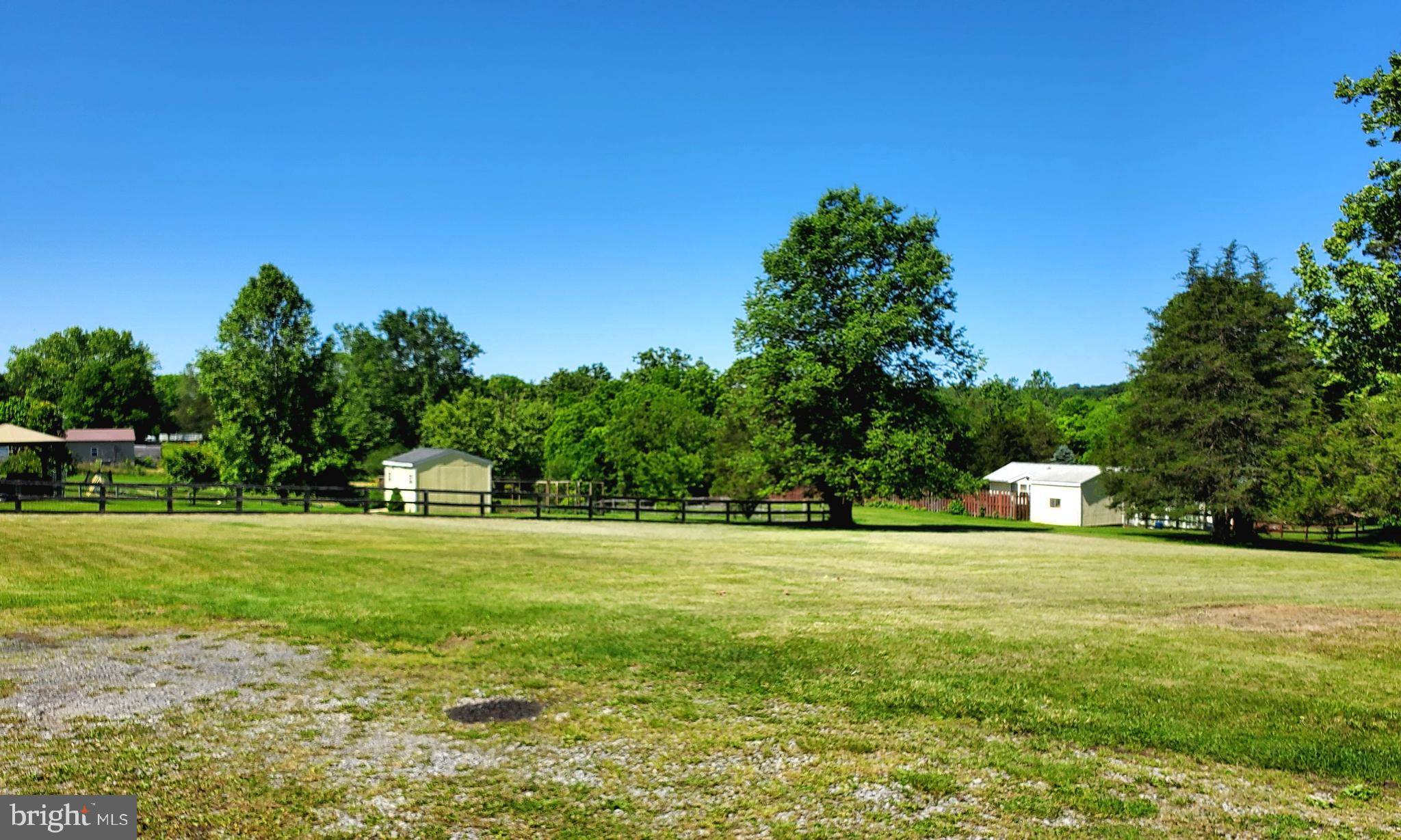 Kearneysville, WV 25430,357 HAPPY CREEK DR