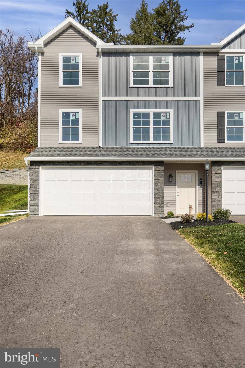 Selinsgrove, PA 17870,90 LIMERICK LN