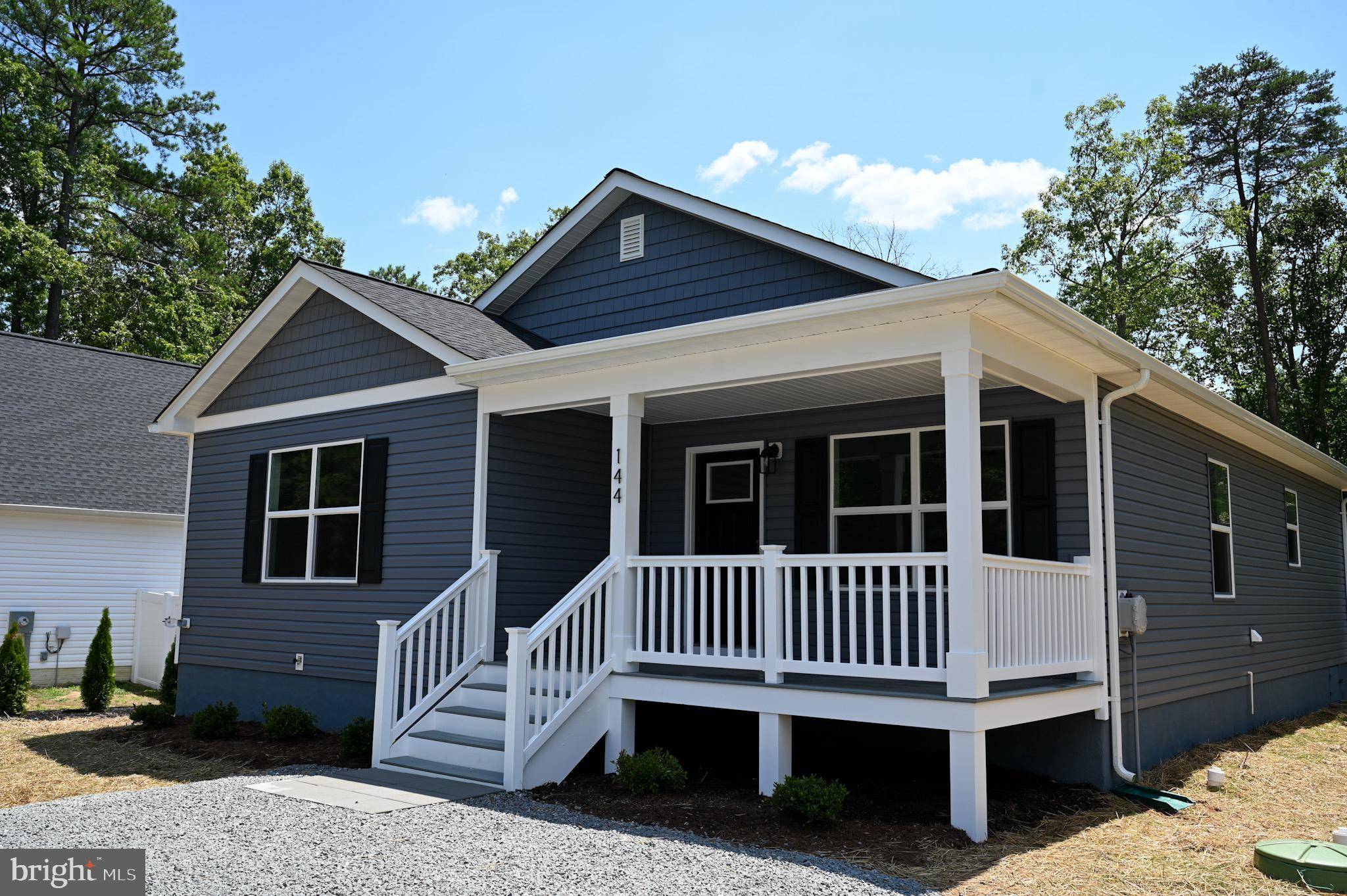 Colonial Beach, VA 22443,144 ALBROUGH BLVD