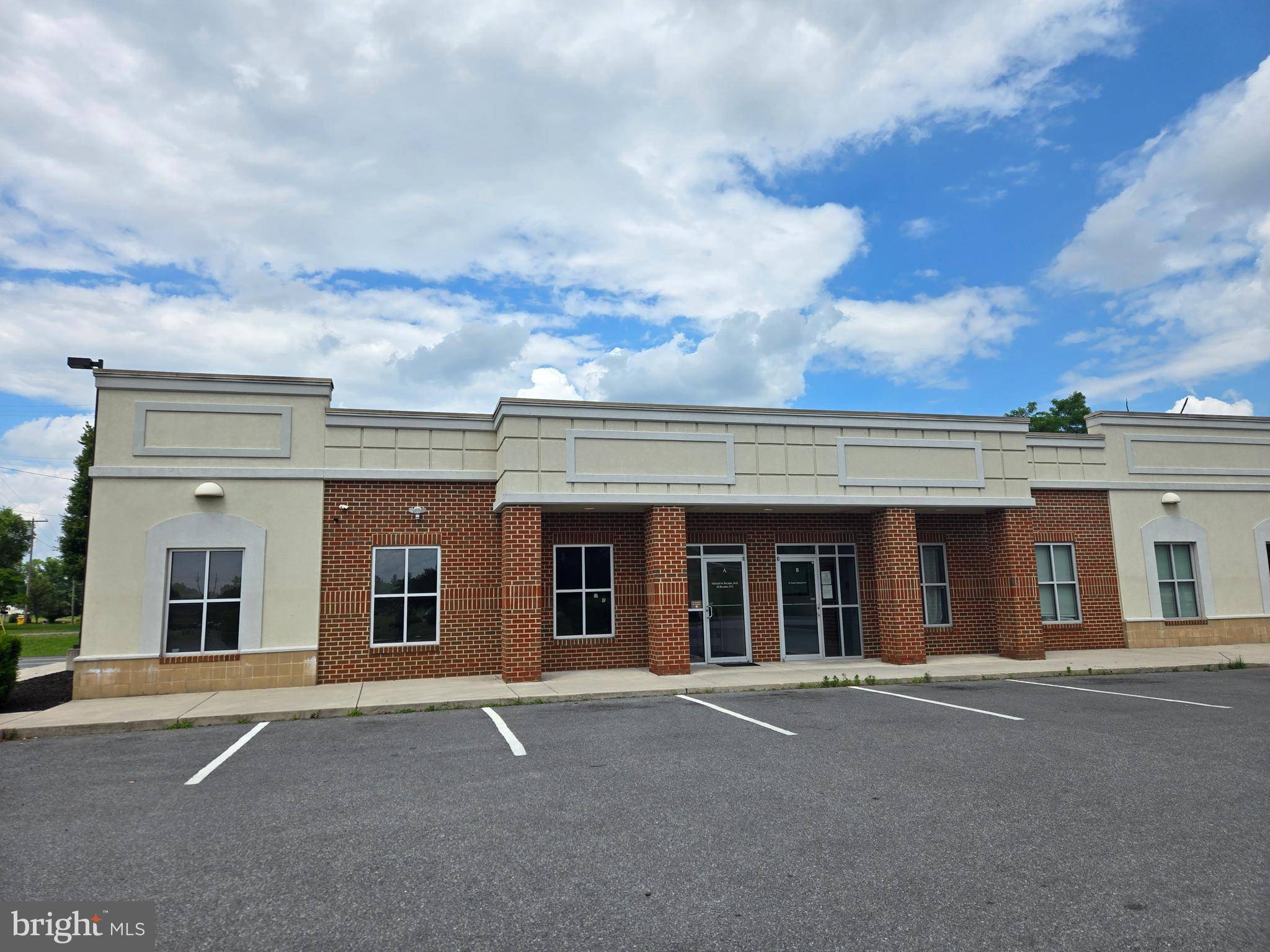 Martinsburg, WV 25401,176 HEALTH CARE LN #1