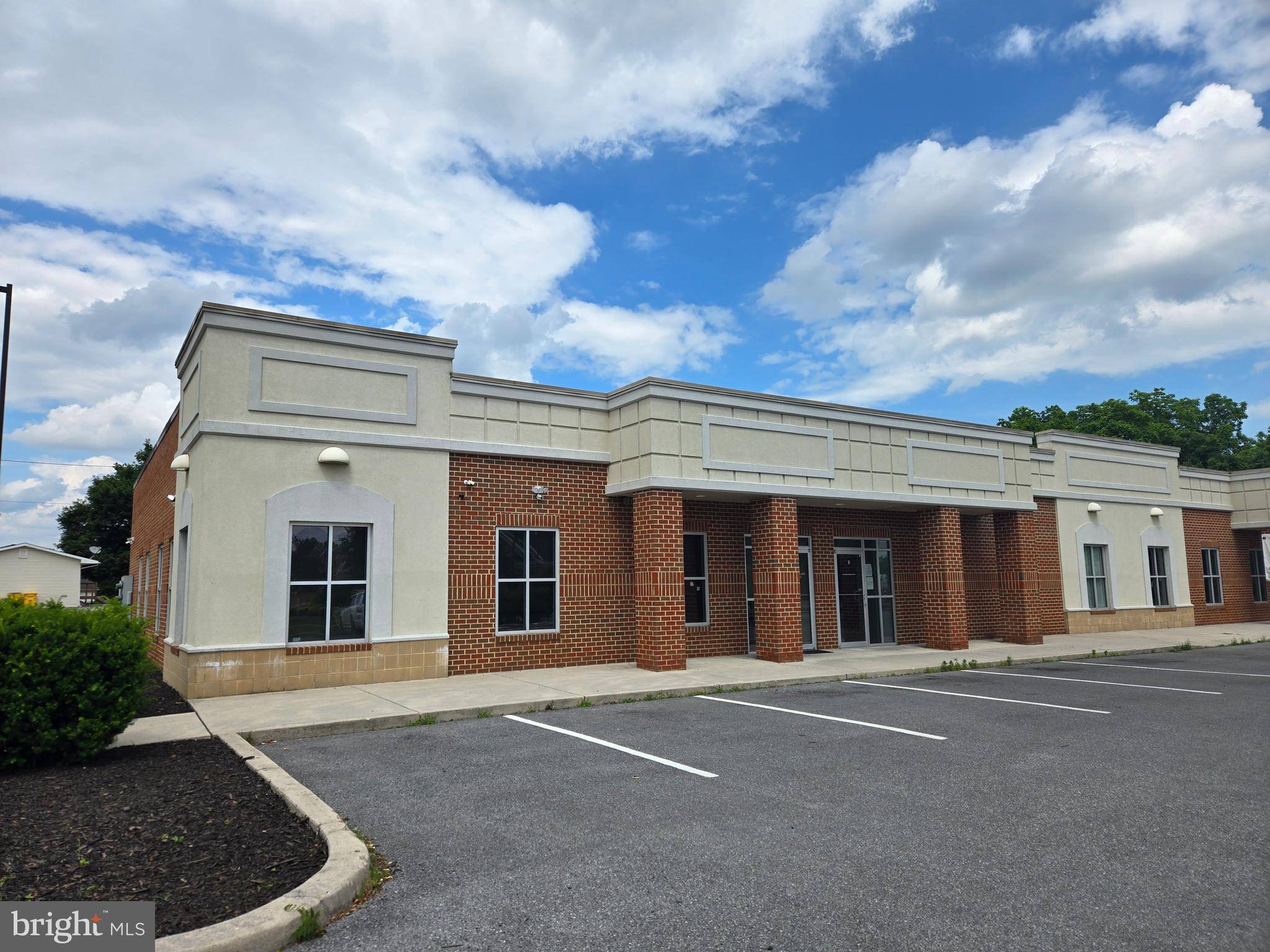 Martinsburg, WV 25401,176 HEALTH CARE LN #1