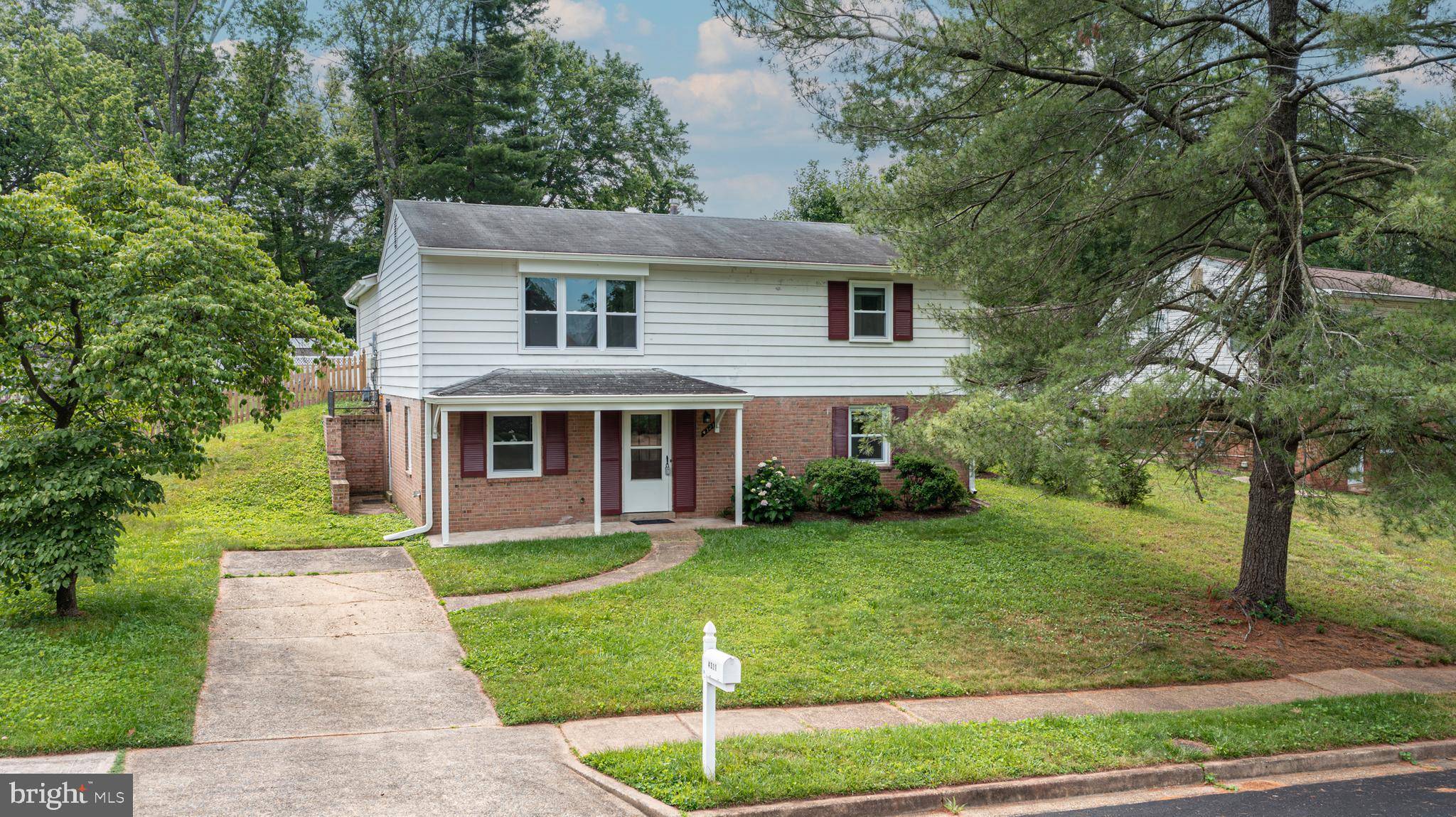 Chantilly, VA 20151,4321 DE HAVEN DR