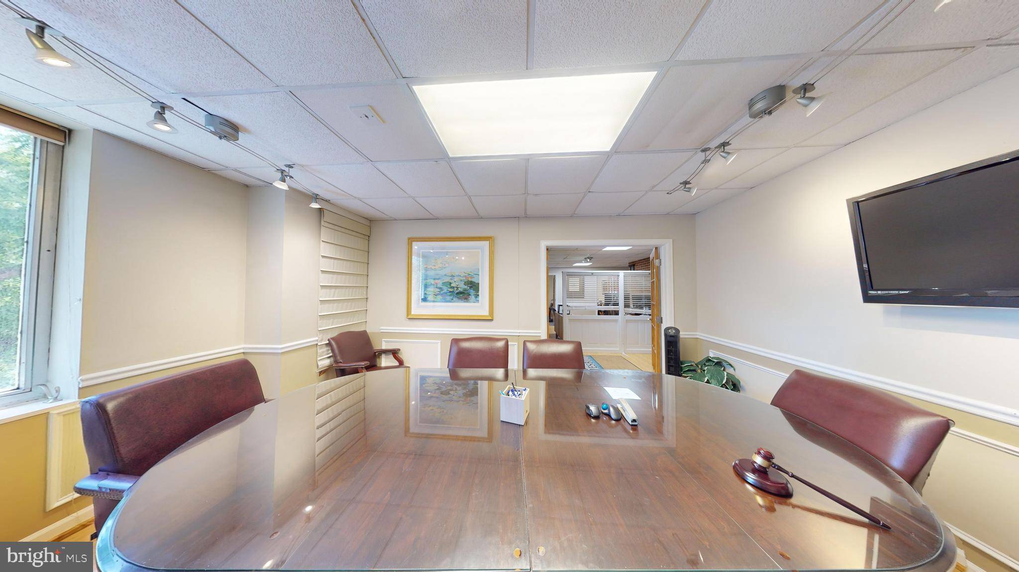 Alexandria, VA 22307,1451 BELLE HAVEN RD #220